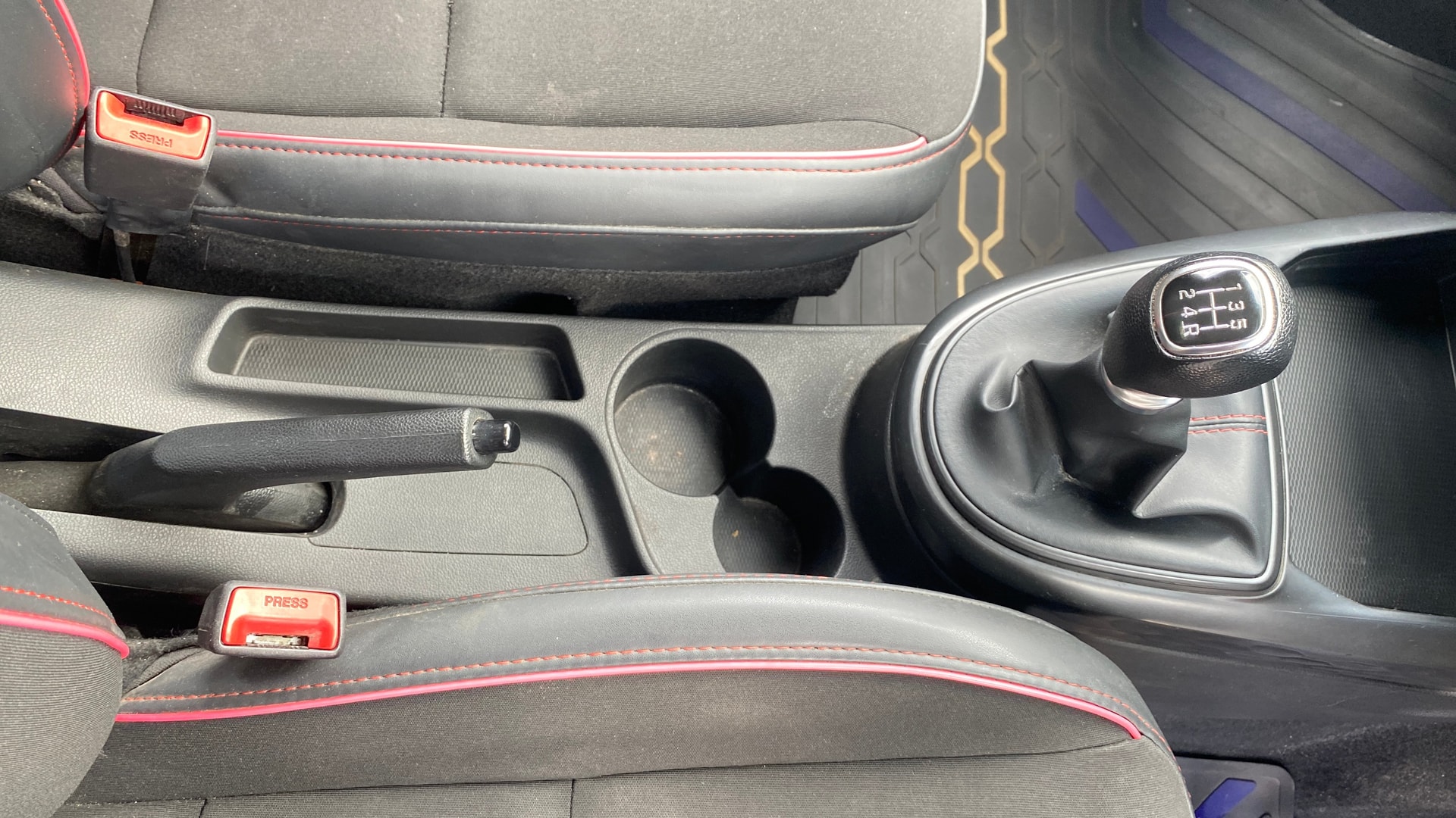 View 2023 Hyundai Grand i10 Nios Sportz Petrol Dual Tone Image 39 Used 2023 Hyundai Grand i10 Nios Sportz Petrol Dual Tone Image 39