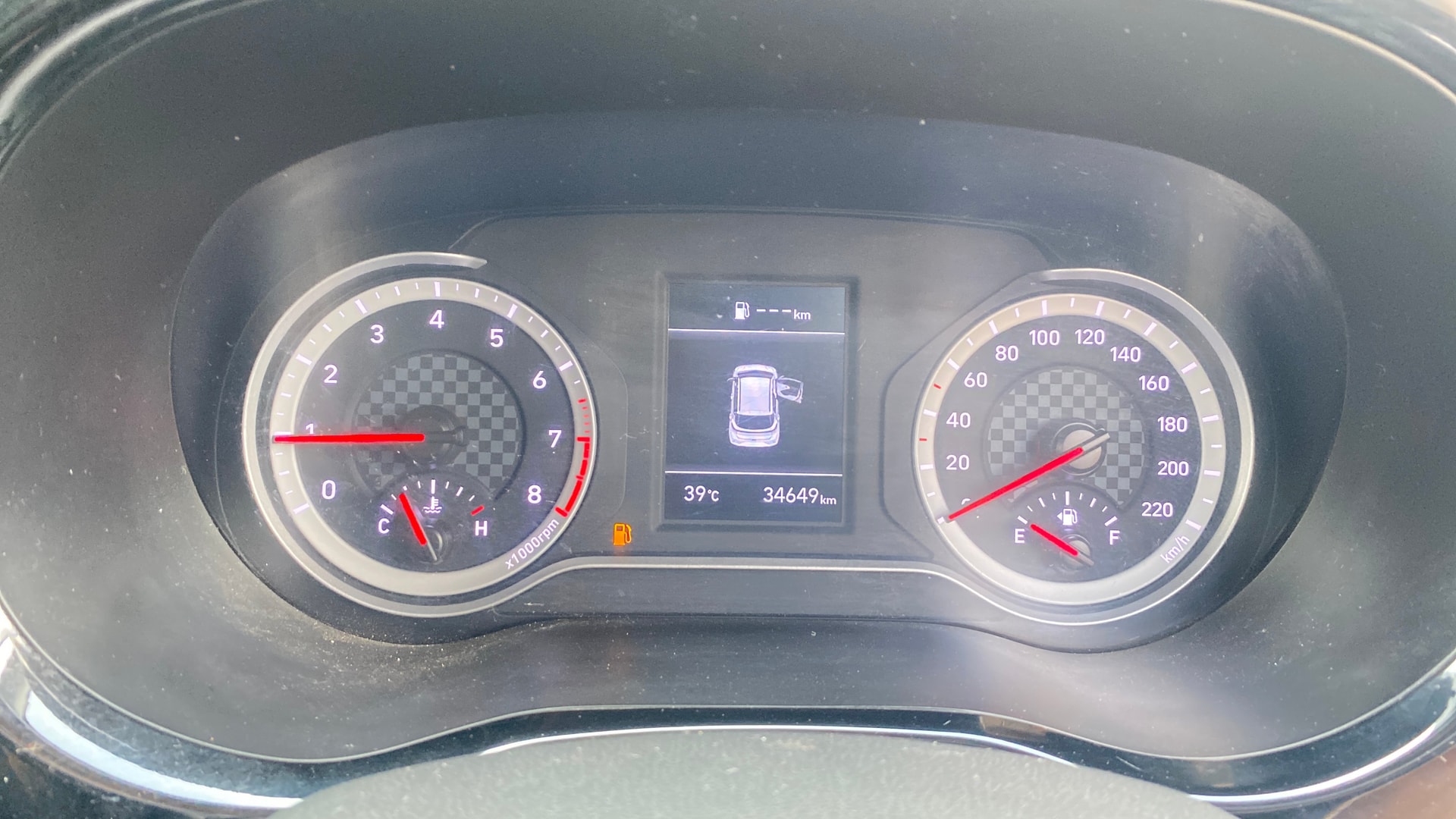 View 2023 Hyundai Grand i10 Nios Sportz Petrol Dual Tone Image 35 Used 2023 Hyundai Grand i10 Nios Sportz Petrol Dual Tone Image 35
