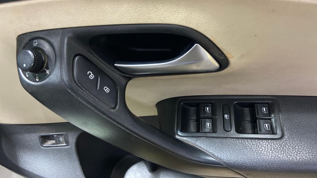 View Volkswagen Vento Image 33 Used Volkswagen Vento Image 33