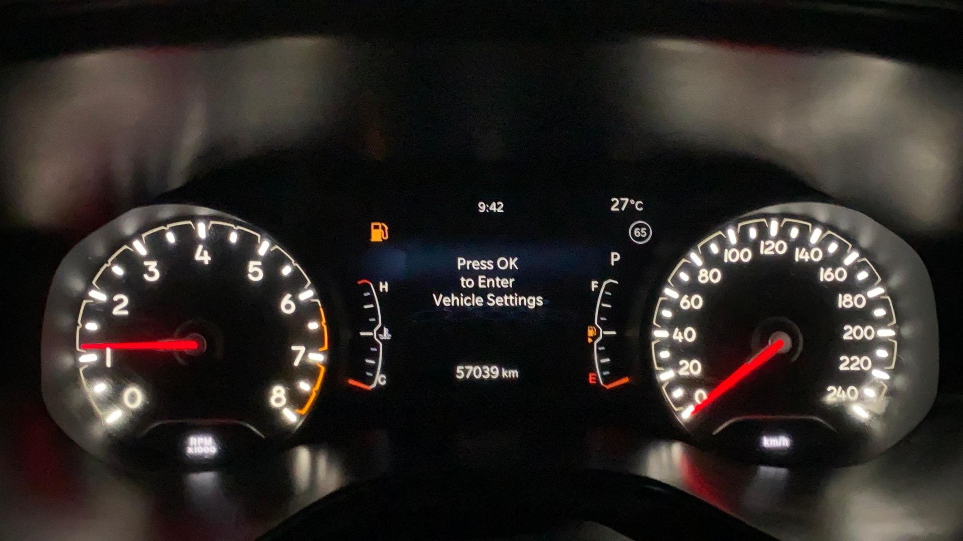 View 2021 Jeep Compass 80 Anniversary Limited Edition 1.4 Petrol DDCT Image 21 Used 2021 Jeep Compass 80 Anniversary Limited Edition 1.4 Petrol DDCT Image 21