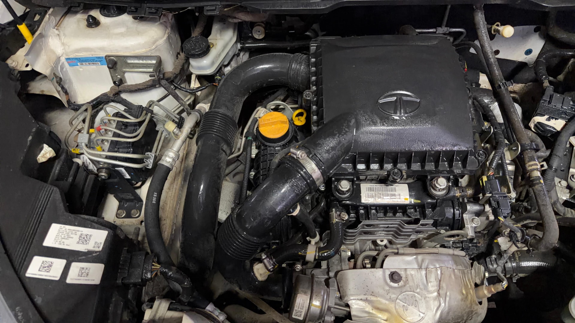 View 2021 Tata Nexon Revotron XE Image 4 Used 2021 Tata Nexon Revotron XE Image 4