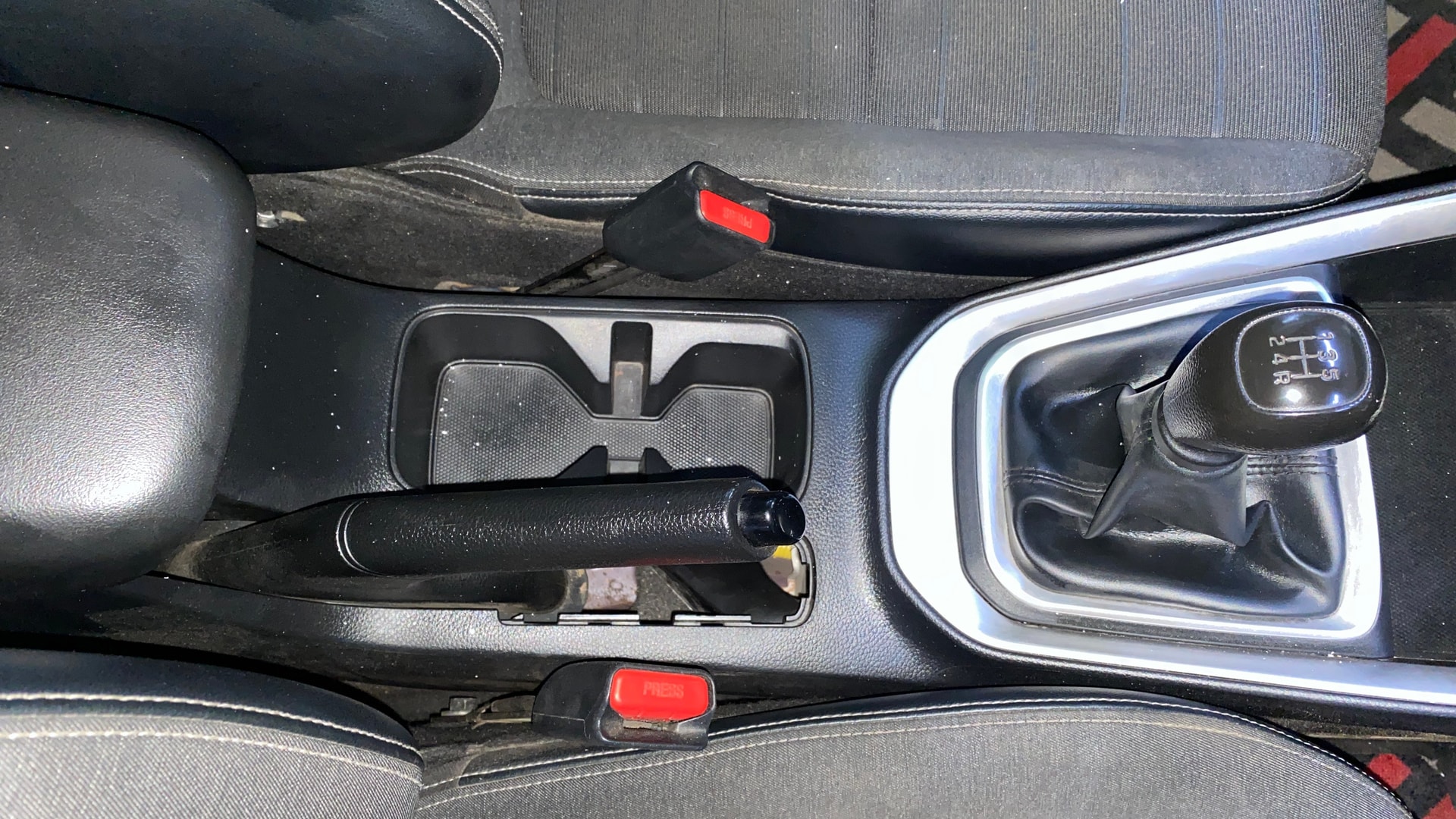 View 2024 Kia Sonet HTE Petrol Image 39 Used 2024 Kia Sonet HTE Petrol Image 39