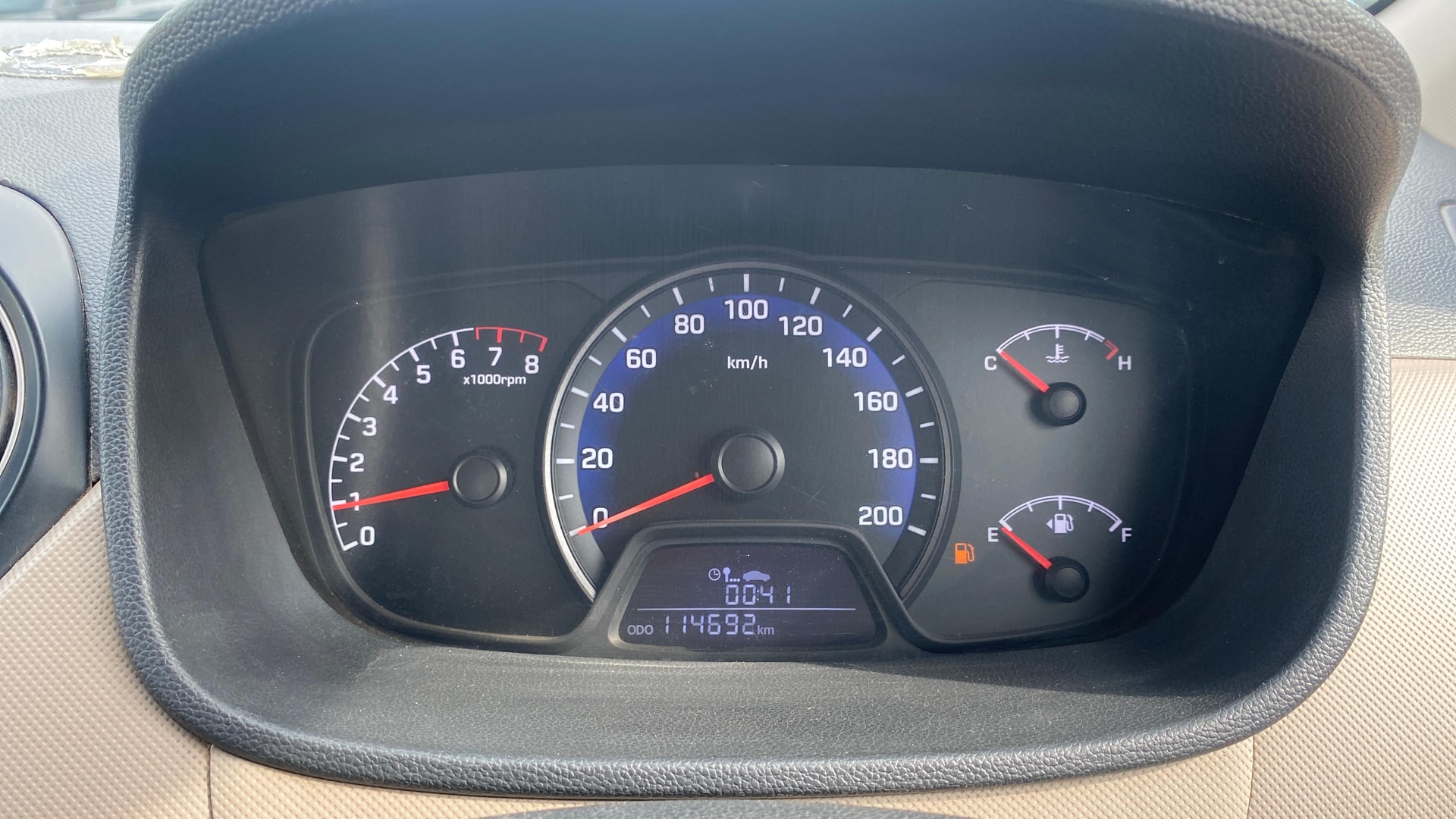 View 2015 Hyundai Xcent Base Petrol Image 34 Used 2015 Hyundai Xcent Base Petrol Image 34