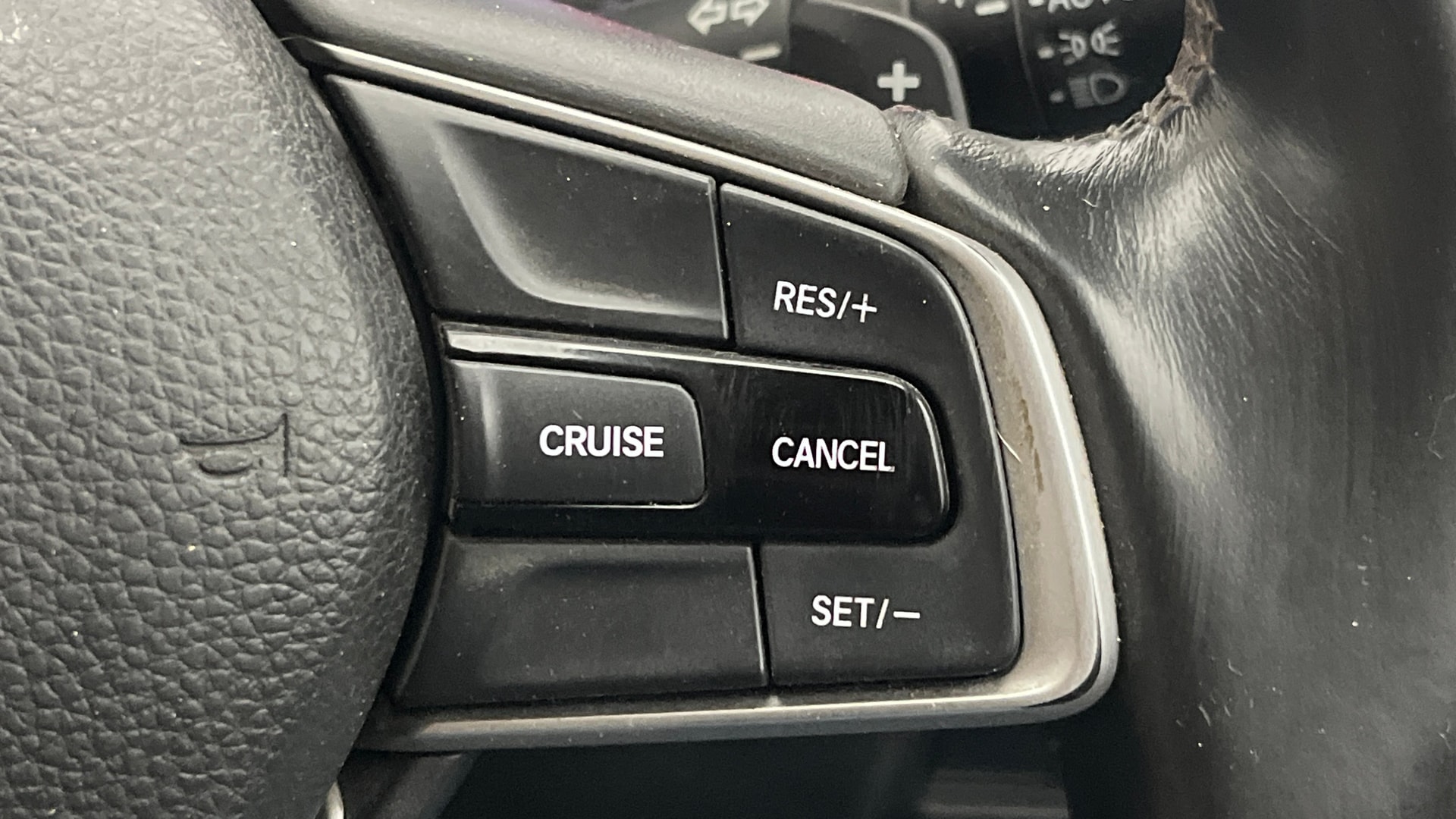View 2020 Honda City ZX CVT Image 3 Used 2020 Honda City ZX CVT Image 3