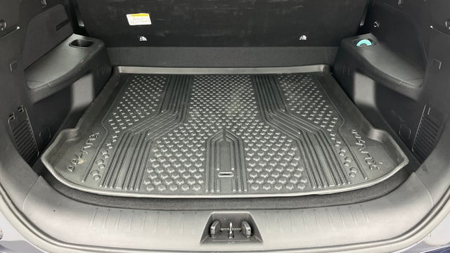 View Mahindra XUV700 Image 10 Used Mahindra XUV700 Image 10