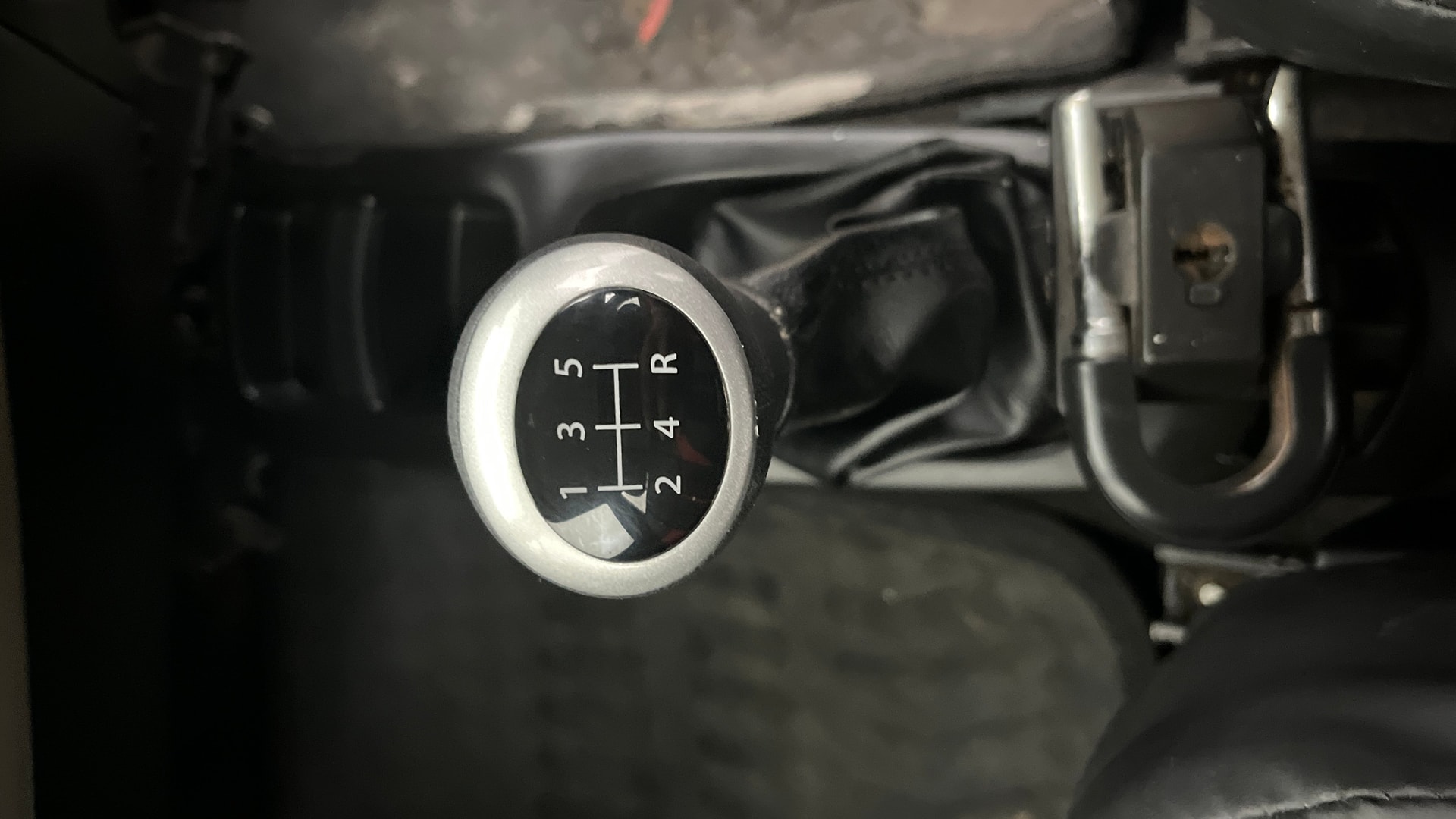 View 2014 Maruti Suzuki 1000 Base Variant Image 39 Used 2014 Maruti Suzuki 1000 Base Variant Image 39
