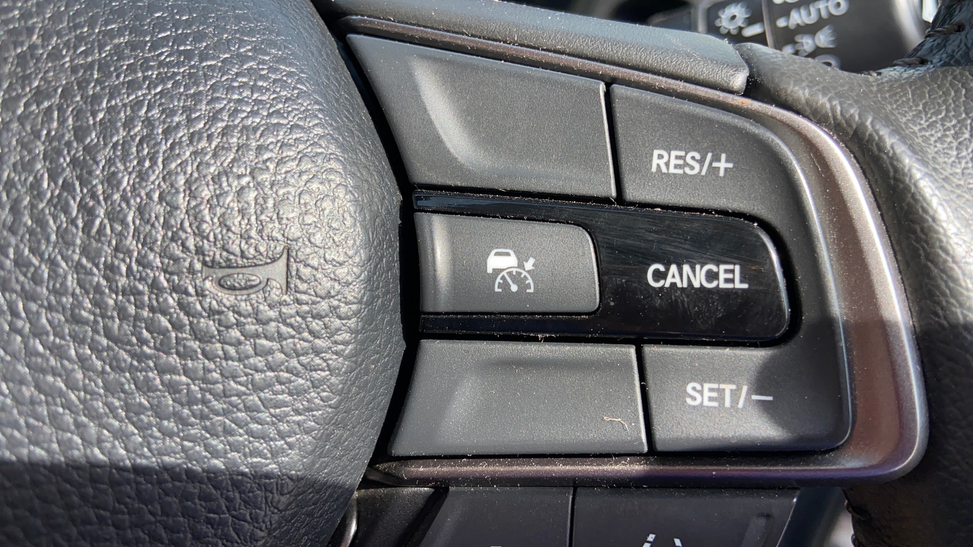 View 2024 Honda Elevate ZX CVT Image 3 Used 2024 Honda Elevate ZX CVT Image 3