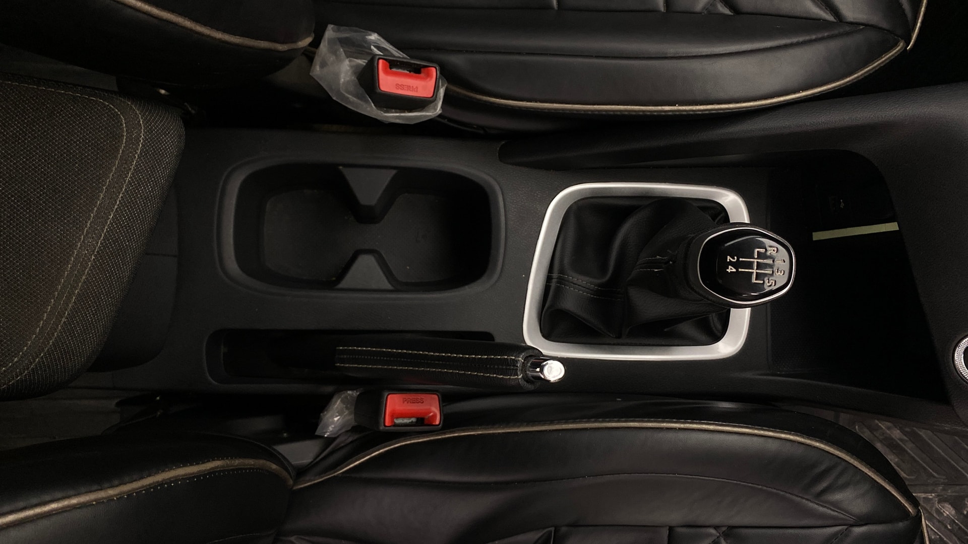 View 2024 Nissan Magnite XV Premium Image 40 Used 2024 Nissan Magnite XV Premium Image 40