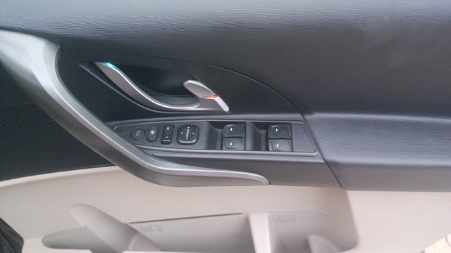 View Mahindra XUV500 Image 41 Used Mahindra XUV500 Image 41