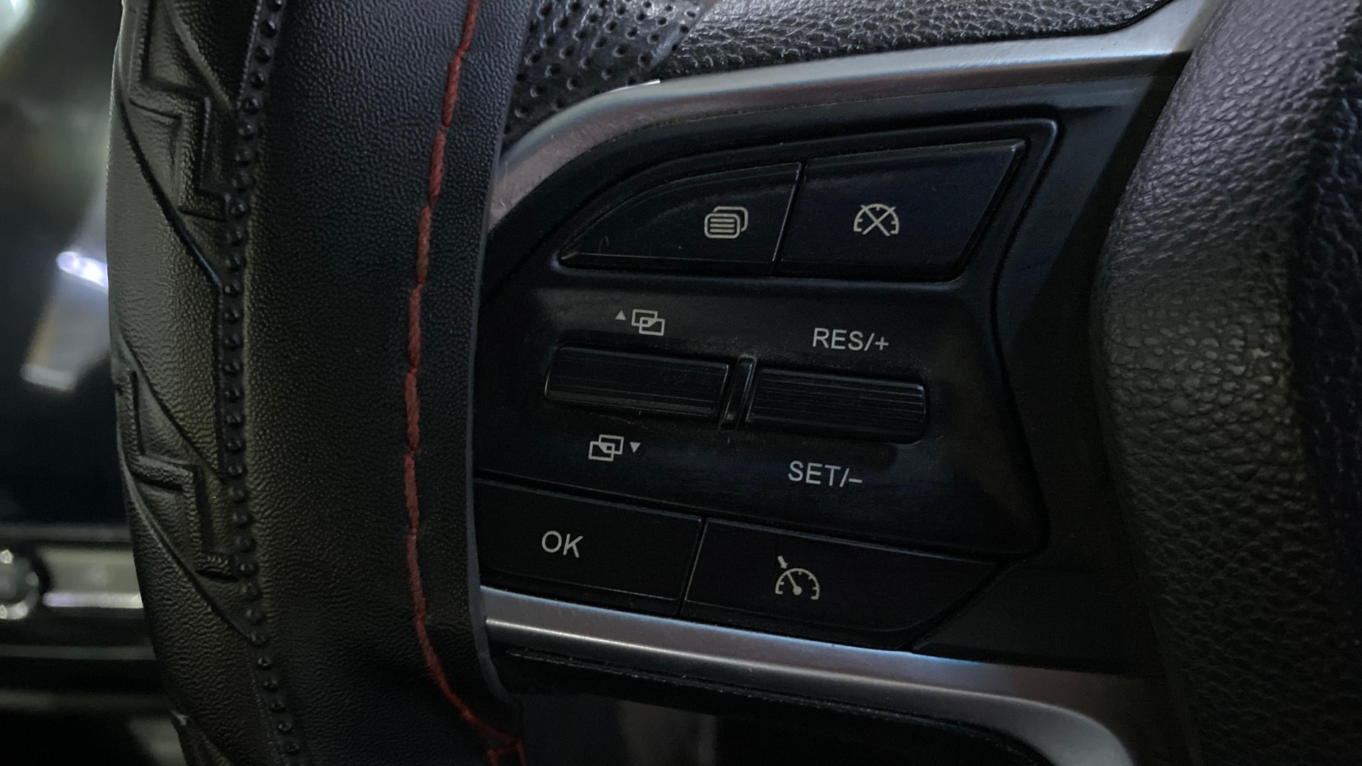 View 2020 MG Hector Sharp Petrol BS IV Image 3 Used 2020 MG Hector Sharp Petrol BS IV Image 3