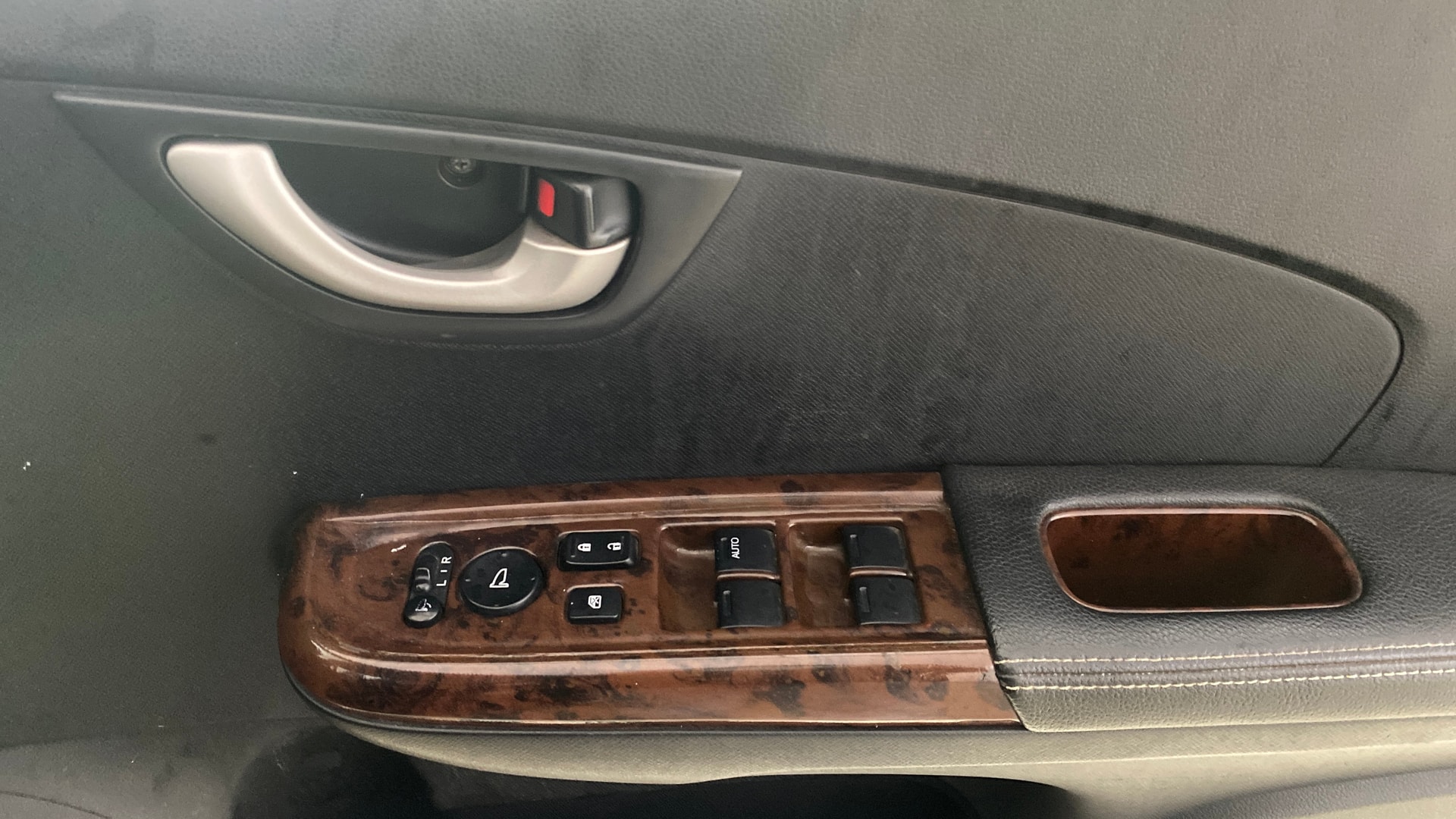 View 2016 Honda BR-V E Diesel Image 32 Used 2016 Honda BR-V E Diesel Image 32