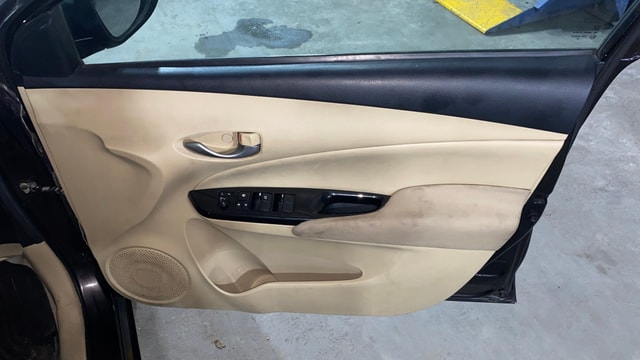 View Toyota Yaris Image 32 Used Toyota Yaris Image 32