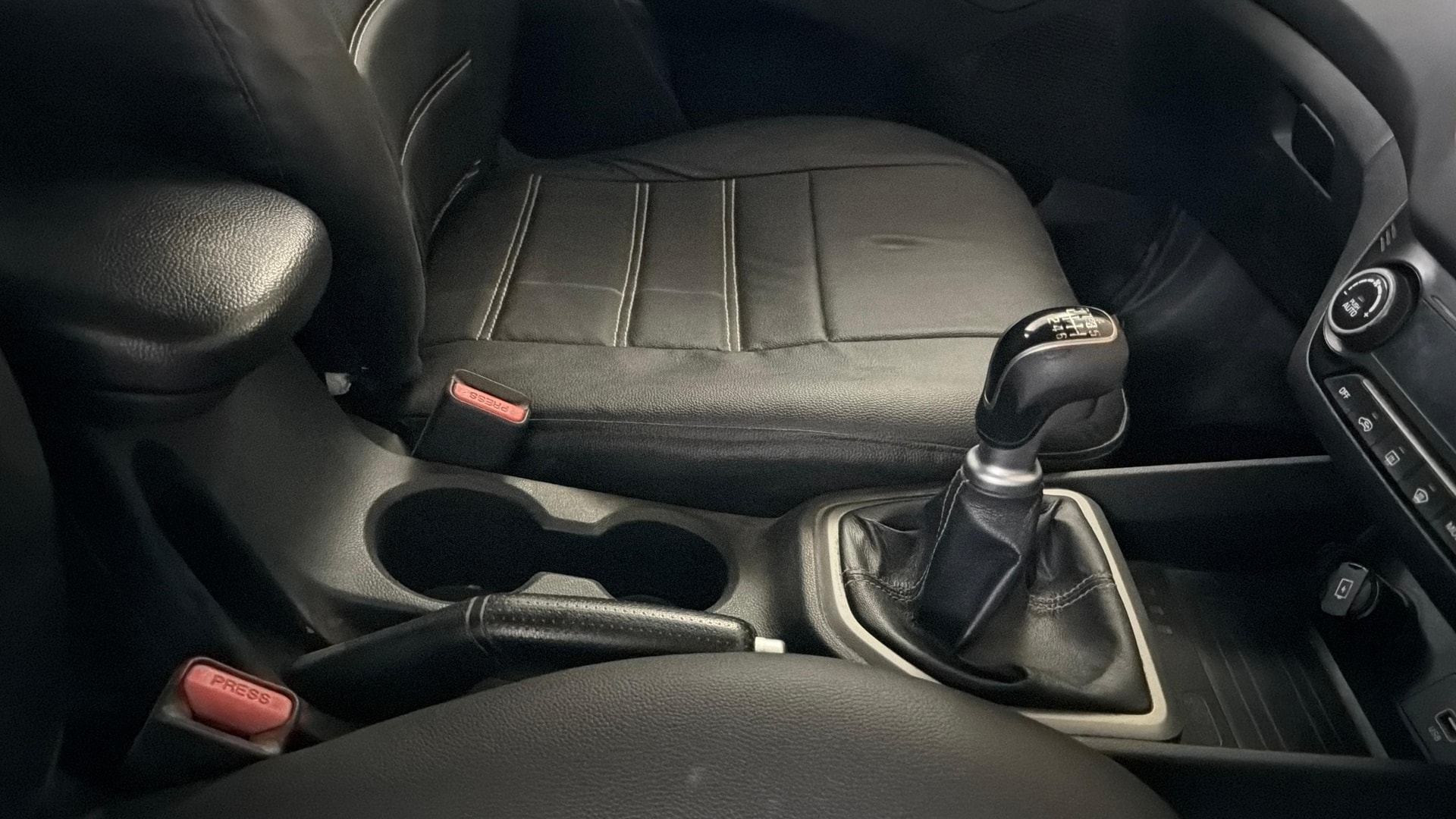 View 2019 Hyundai Creta 1.4 E Diesel Image 43 Used 2019 Hyundai Creta 1.4 E Diesel Image 43
