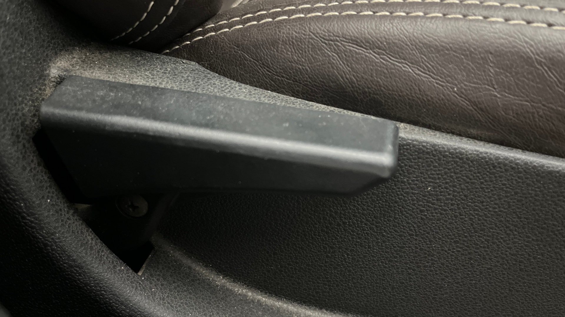 View 2017 Tata Nexon Revotron XM Image 18 Used 2017 Tata Nexon Revotron XM Image 18