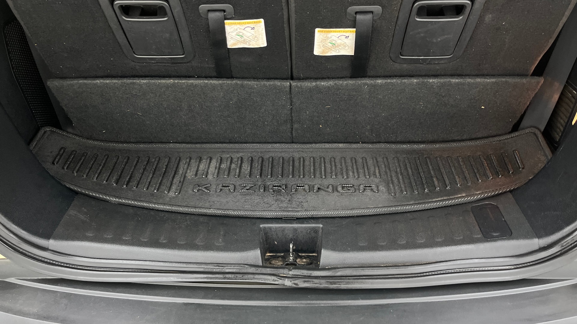 View 2022 Tata Safari 4X2 Image 7 Used 2022 Tata Safari 4X2 Image 7