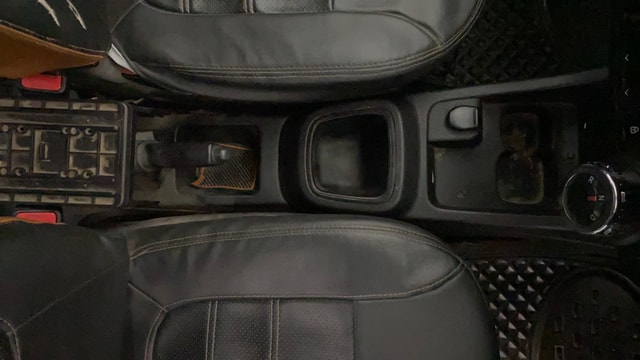 View Renault Kwid Image 38 Used Renault Kwid Image 38