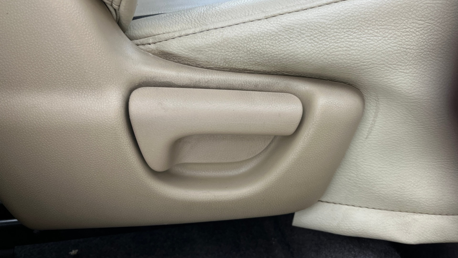 View 2013 Honda Amaze E MT Petrol BS IV Image 18 Used 2013 Honda Amaze E MT Petrol BS IV Image 18
