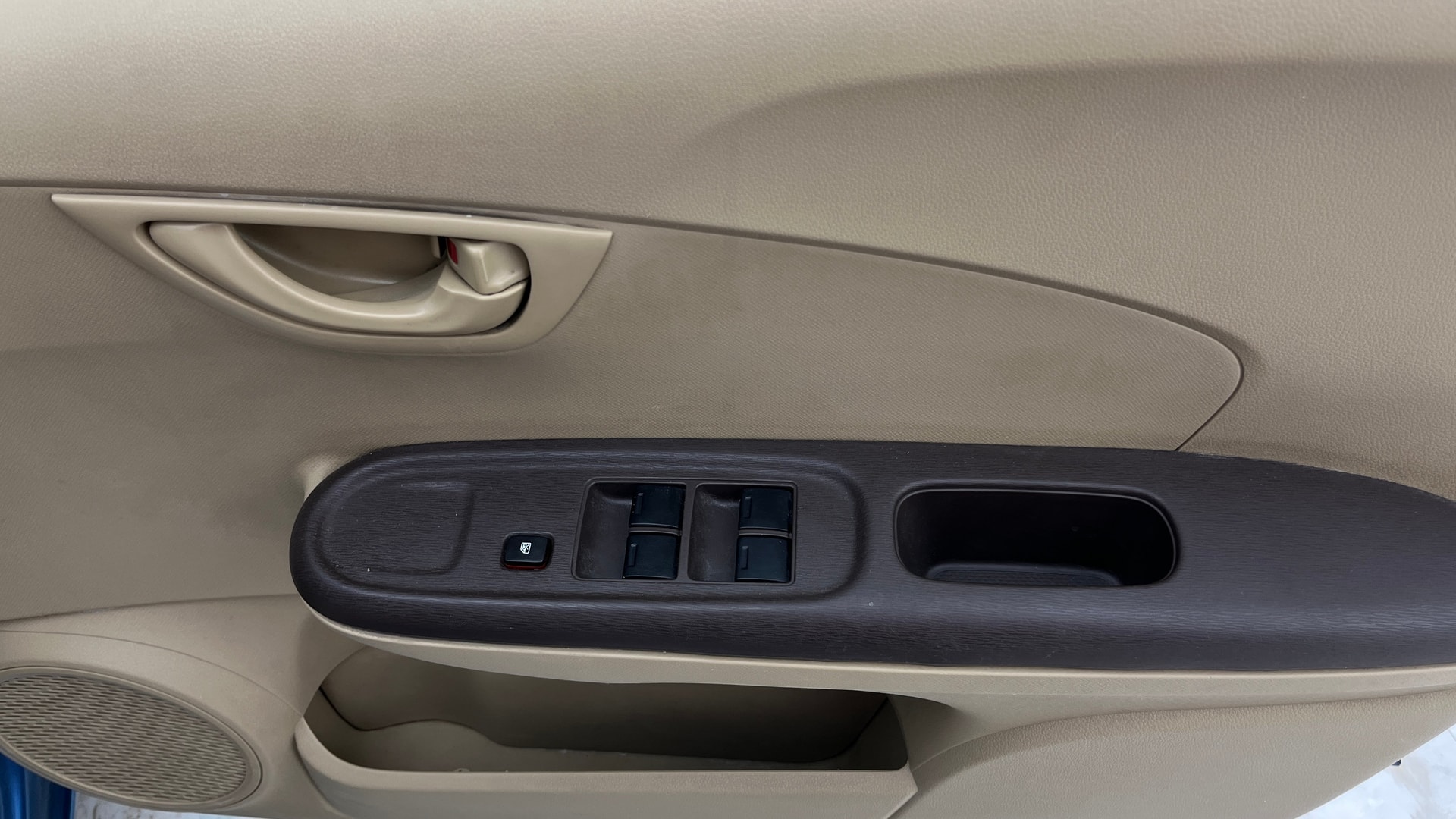 View 2013 Honda Amaze E MT Petrol BS IV Image 32 Used 2013 Honda Amaze E MT Petrol BS IV Image 32
