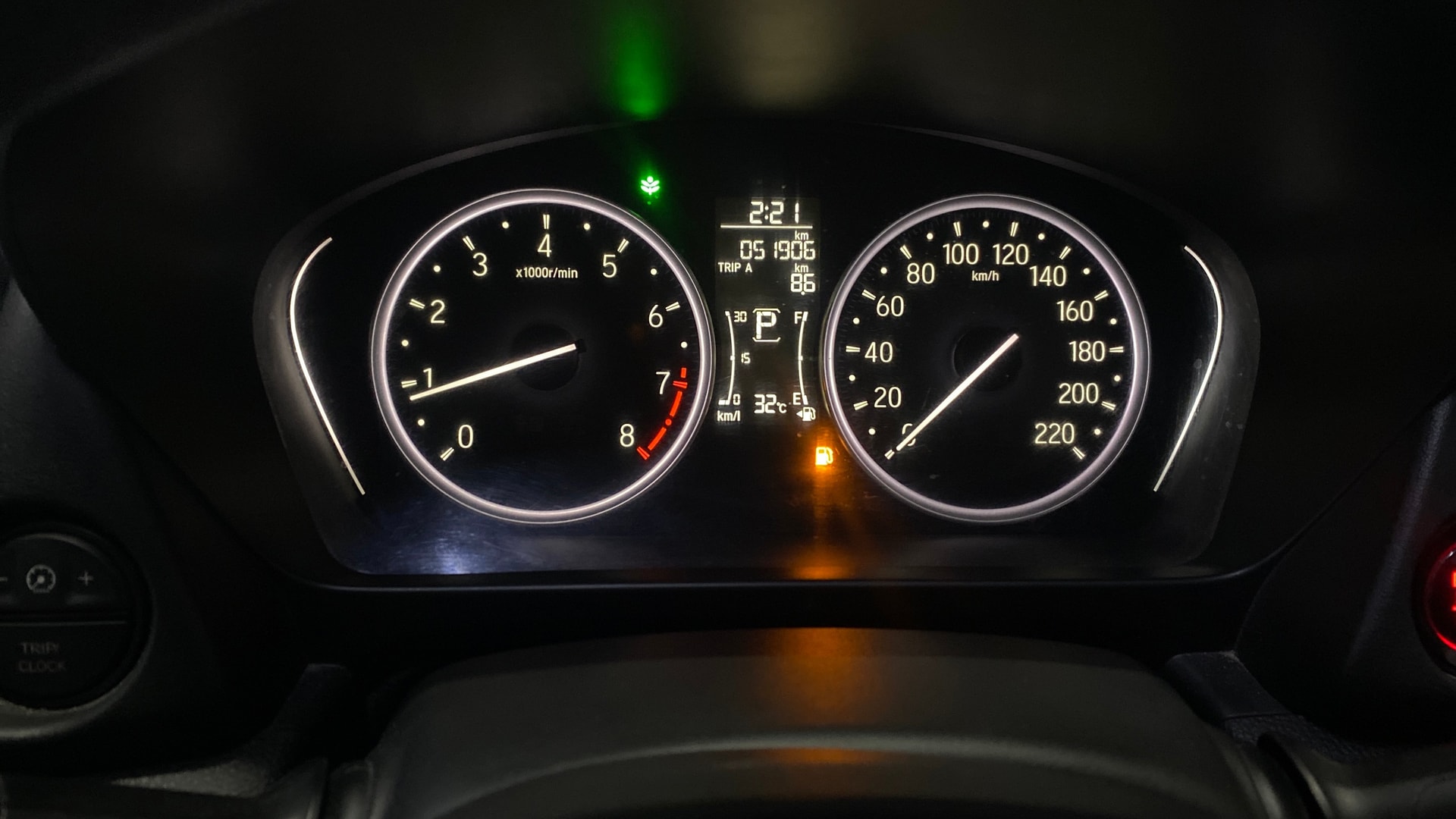 View 2022 Honda City ZX MT Diesel Anniversary Edition Image 36 Used 2022 Honda City ZX MT Diesel Anniversary Edition Image 36
