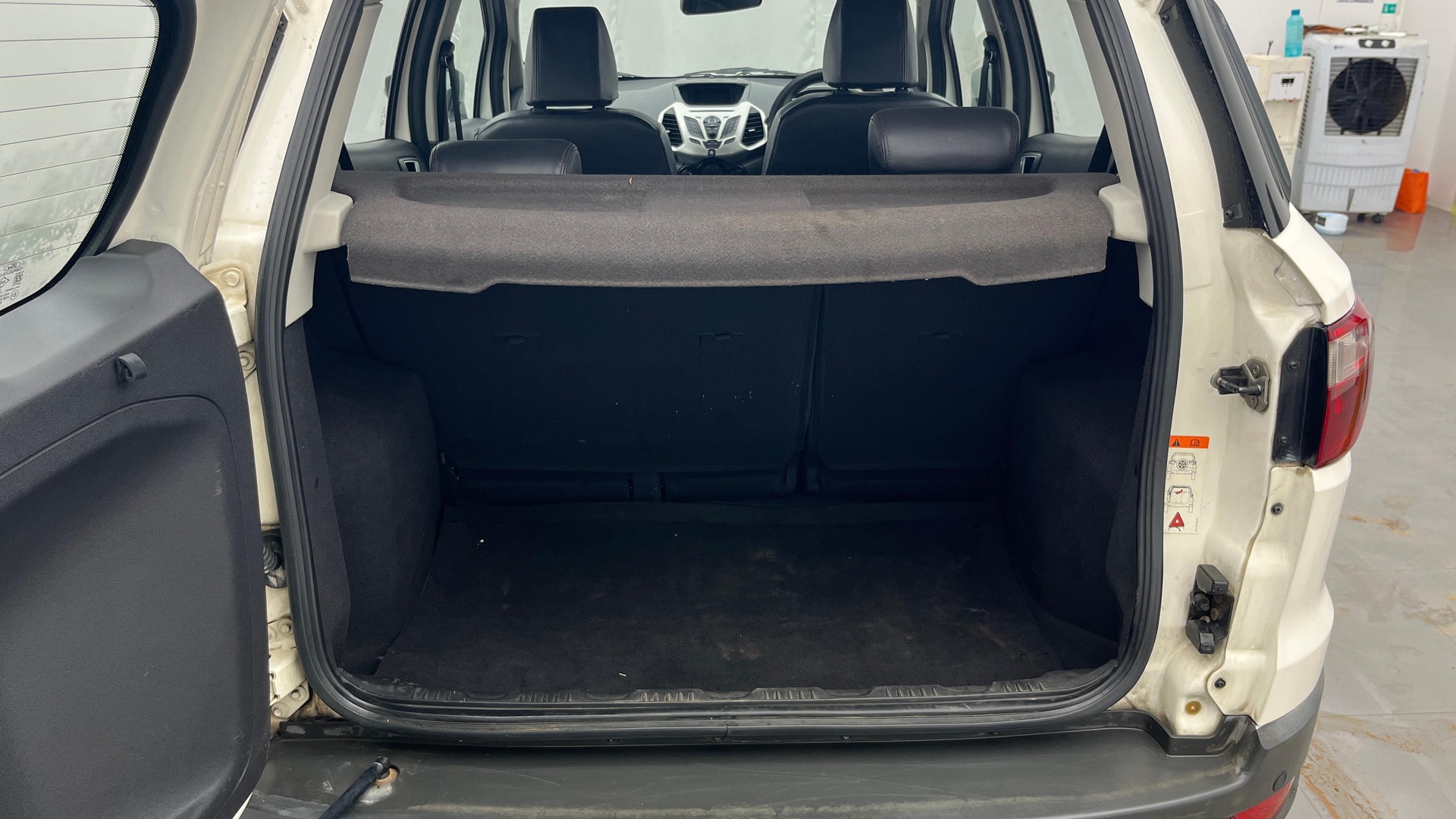 View 2016 Ford EcoSport 1.5 TDCi Diesel Ambiente BS IV Image 10 Used 2016 Ford EcoSport 1.5 TDCi Diesel Ambiente BS IV Image 10