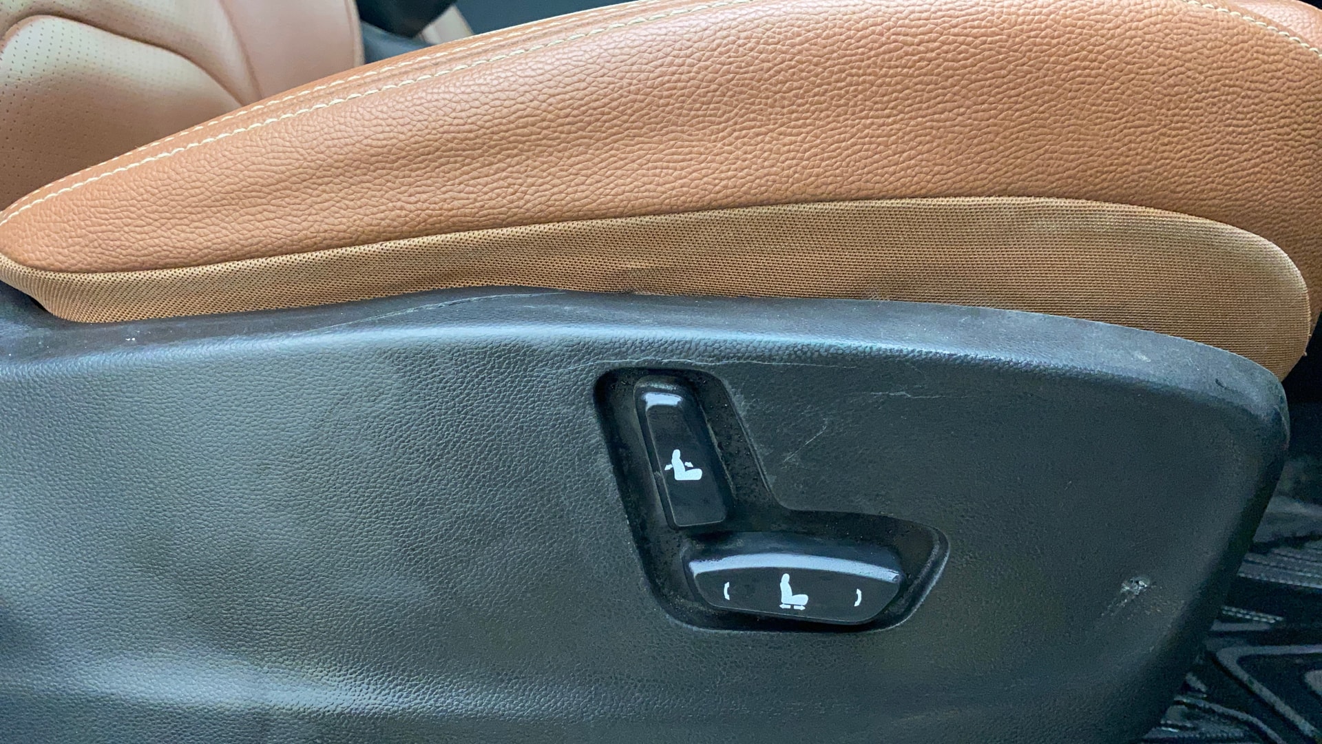 View 2022 MG Hector Plus Sharp CVT Petrol Image 12 Used 2022 MG Hector Plus Sharp CVT Petrol Image 12