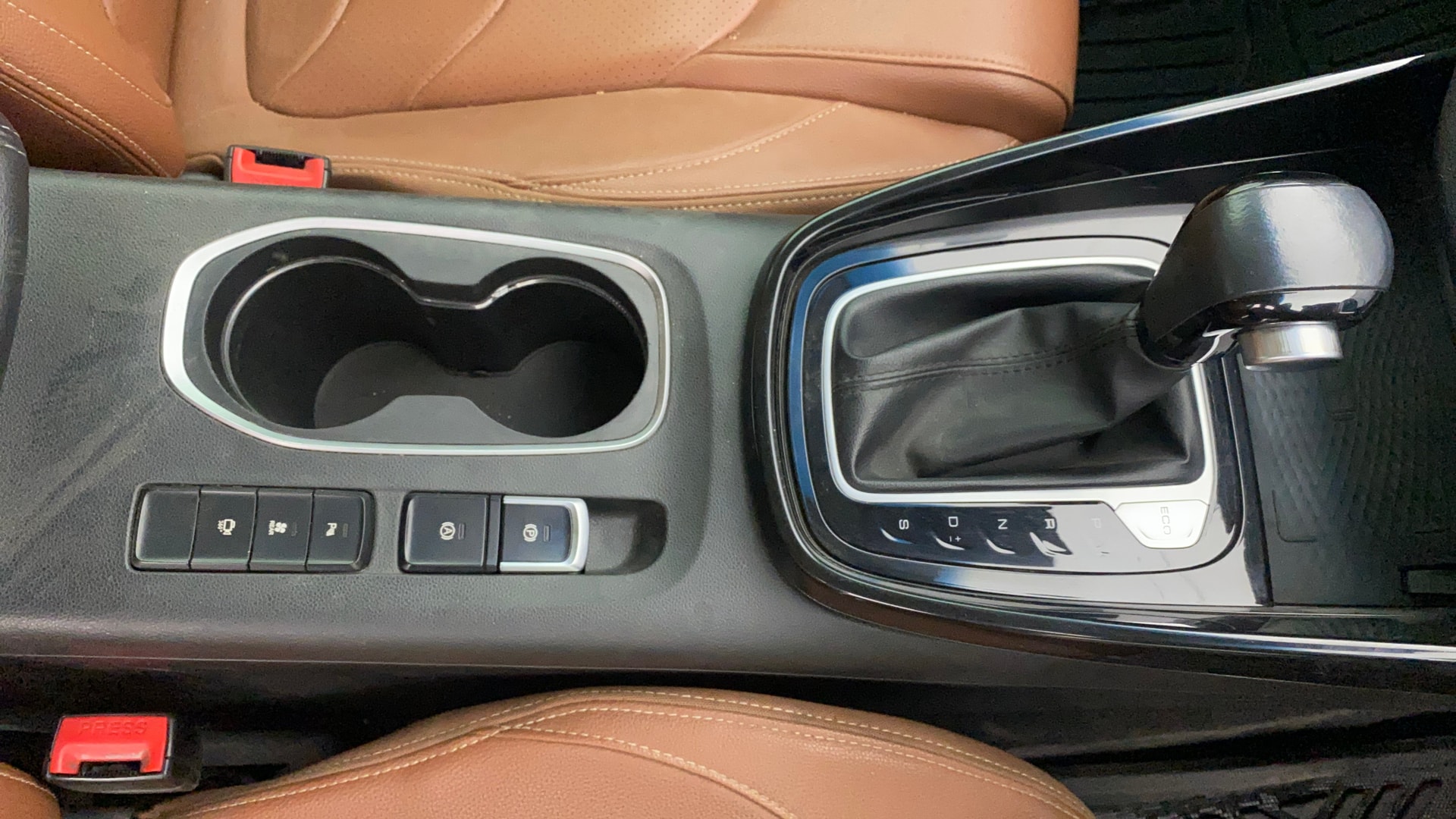 View 2022 MG Hector Plus Sharp CVT Petrol Image 44 Used 2022 MG Hector Plus Sharp CVT Petrol Image 44