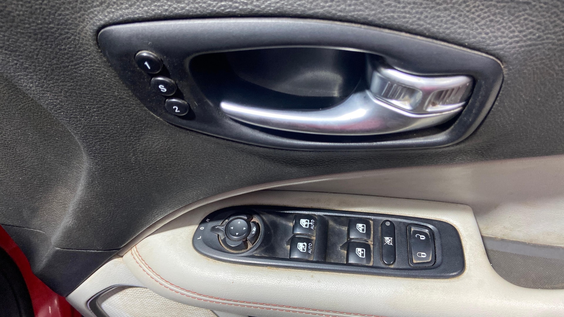 View 2020 Jeep Compass Limited Plus 4x2 Diesel BS IV Image 39 Used 2020 Jeep Compass Limited Plus 4x2 Diesel BS IV Image 39