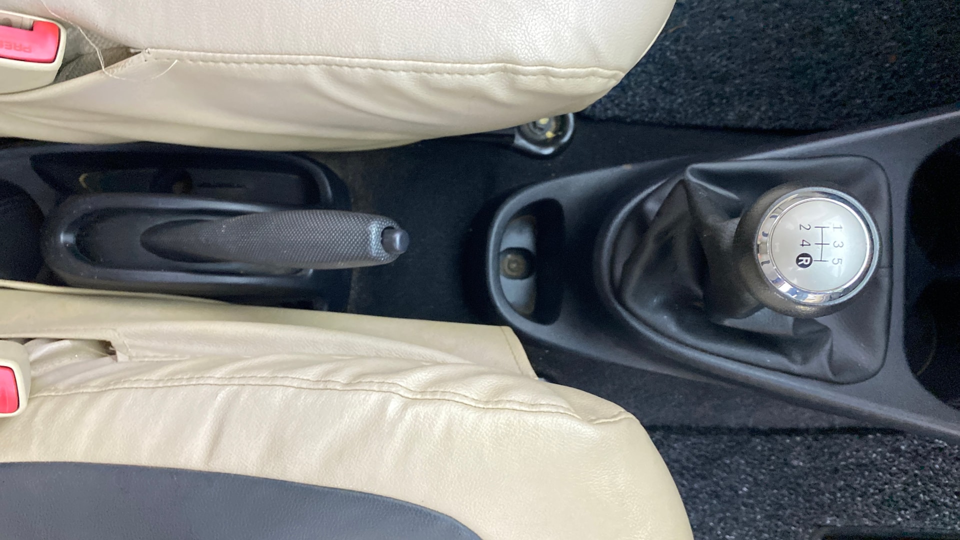 View 2019 Toyota Etios Liva V Image 38 Used 2019 Toyota Etios Liva V Image 38
