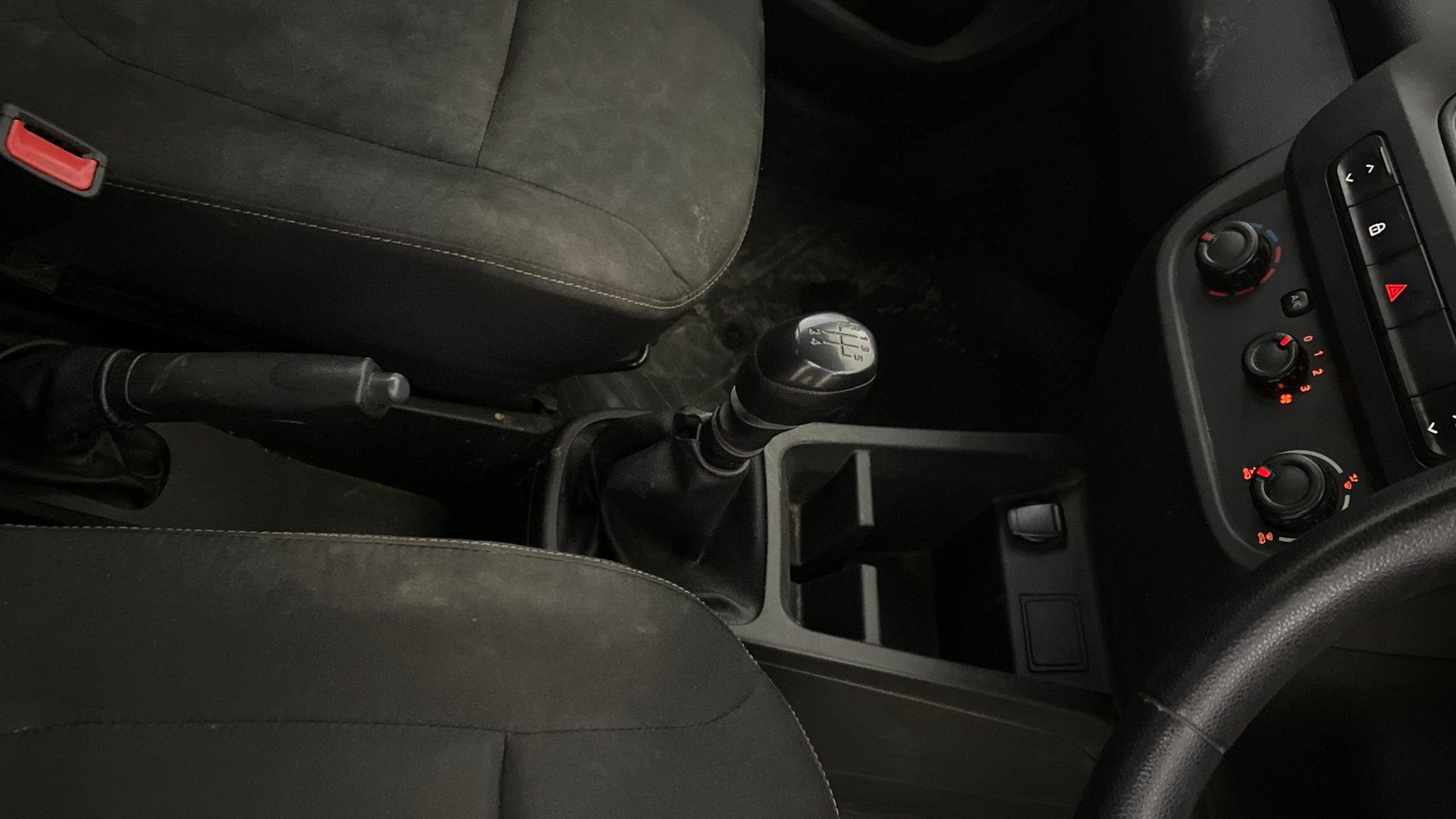 View 2021 Renault Kwid RXL Image 37 Used 2021 Renault Kwid RXL Image 37