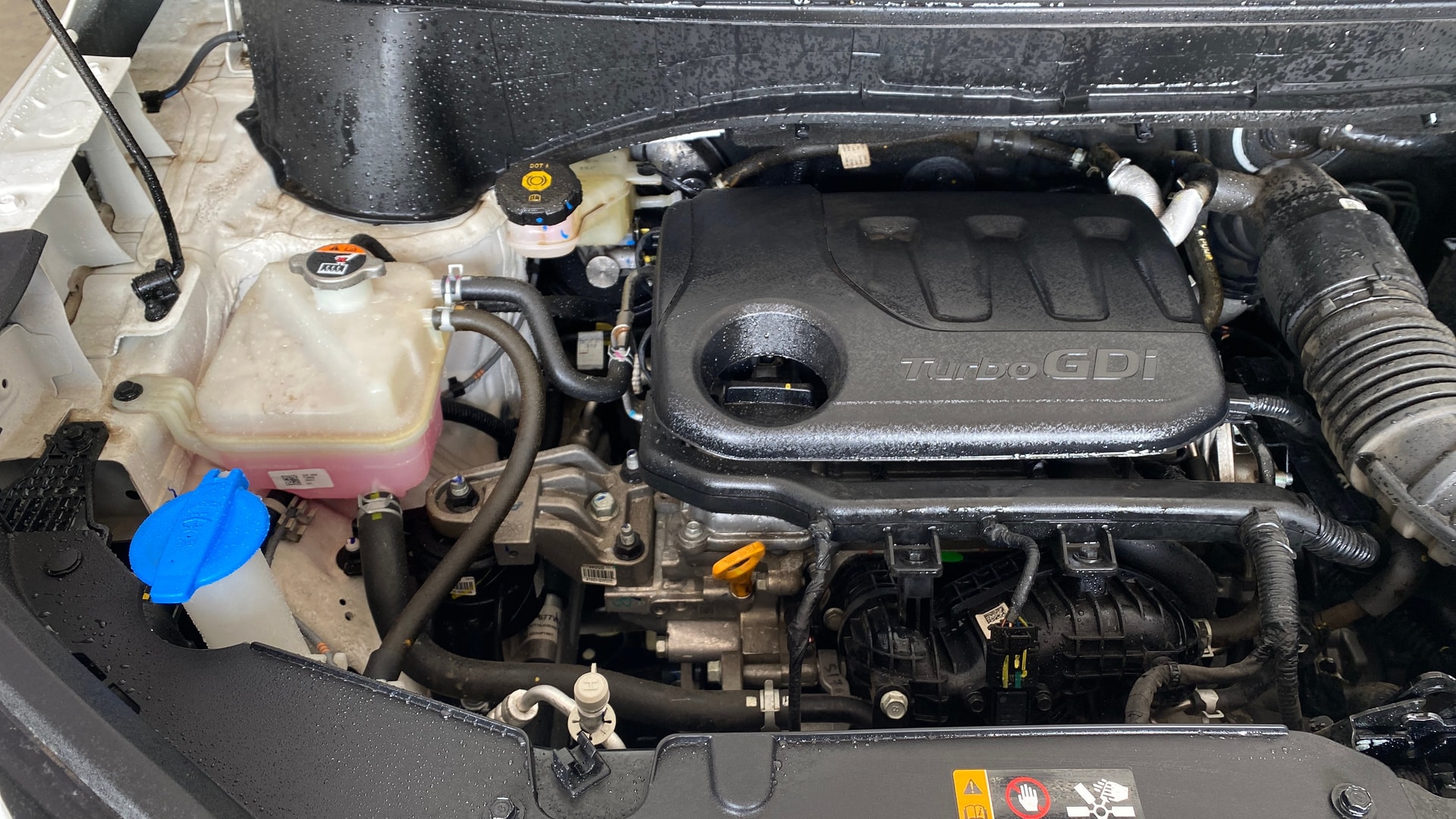 View 2025 Kia Syros HTX Plus (O) DCT Petrol Image 3 Used 2025 Kia Syros HTX Plus (O) DCT Petrol Image 3