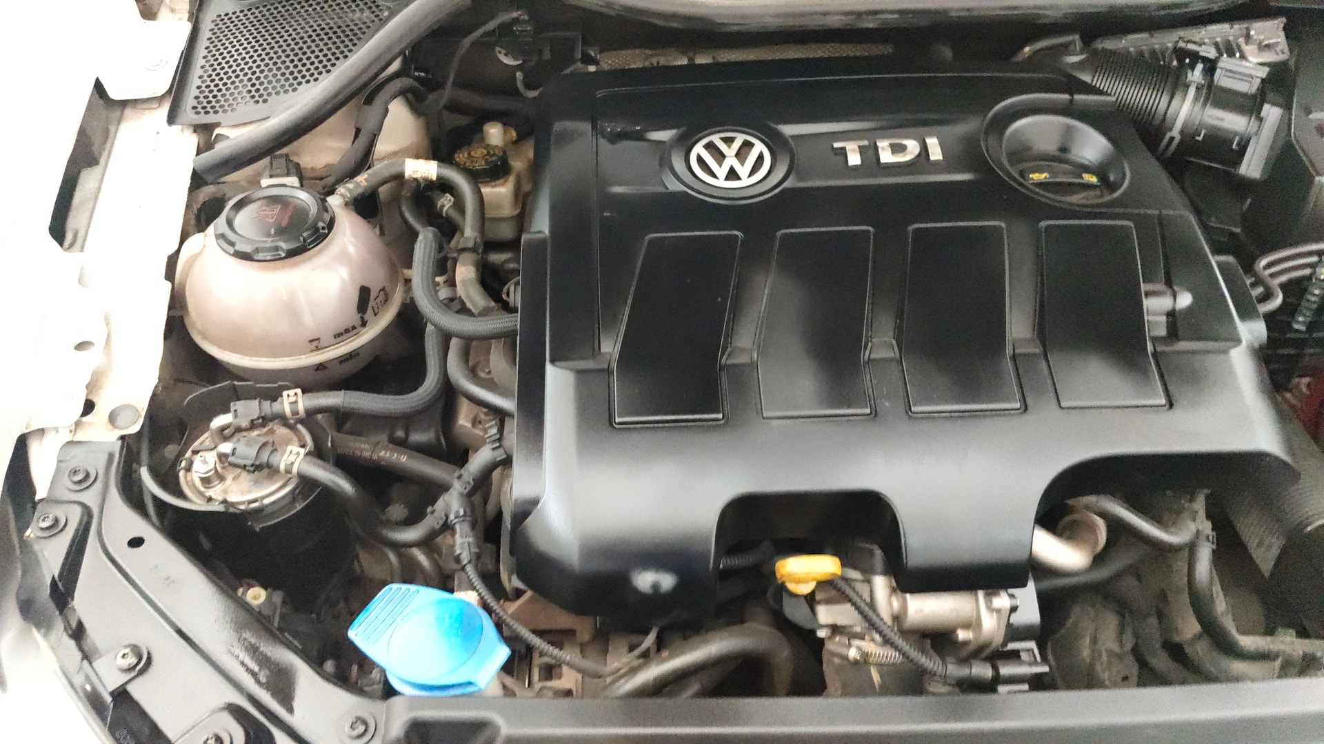 View 2019 Volkswagen Vento 1.2 L TSI Comfortline Petrol AT Image 3 Used 2019 Volkswagen Vento 1.2 L TSI Comfortline Petrol AT Image 3