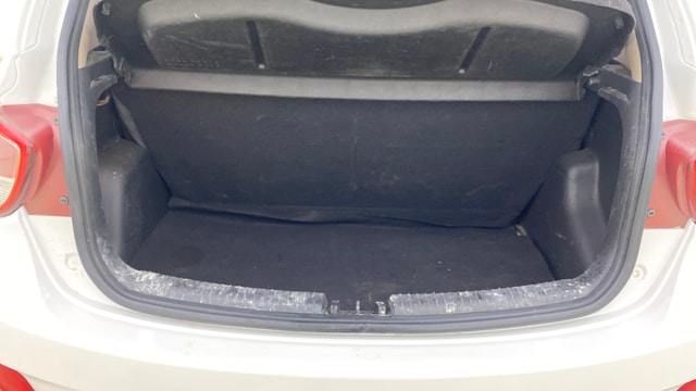 View Hyundai Grand i10 Image 6 Used Hyundai Grand i10 Image 6
