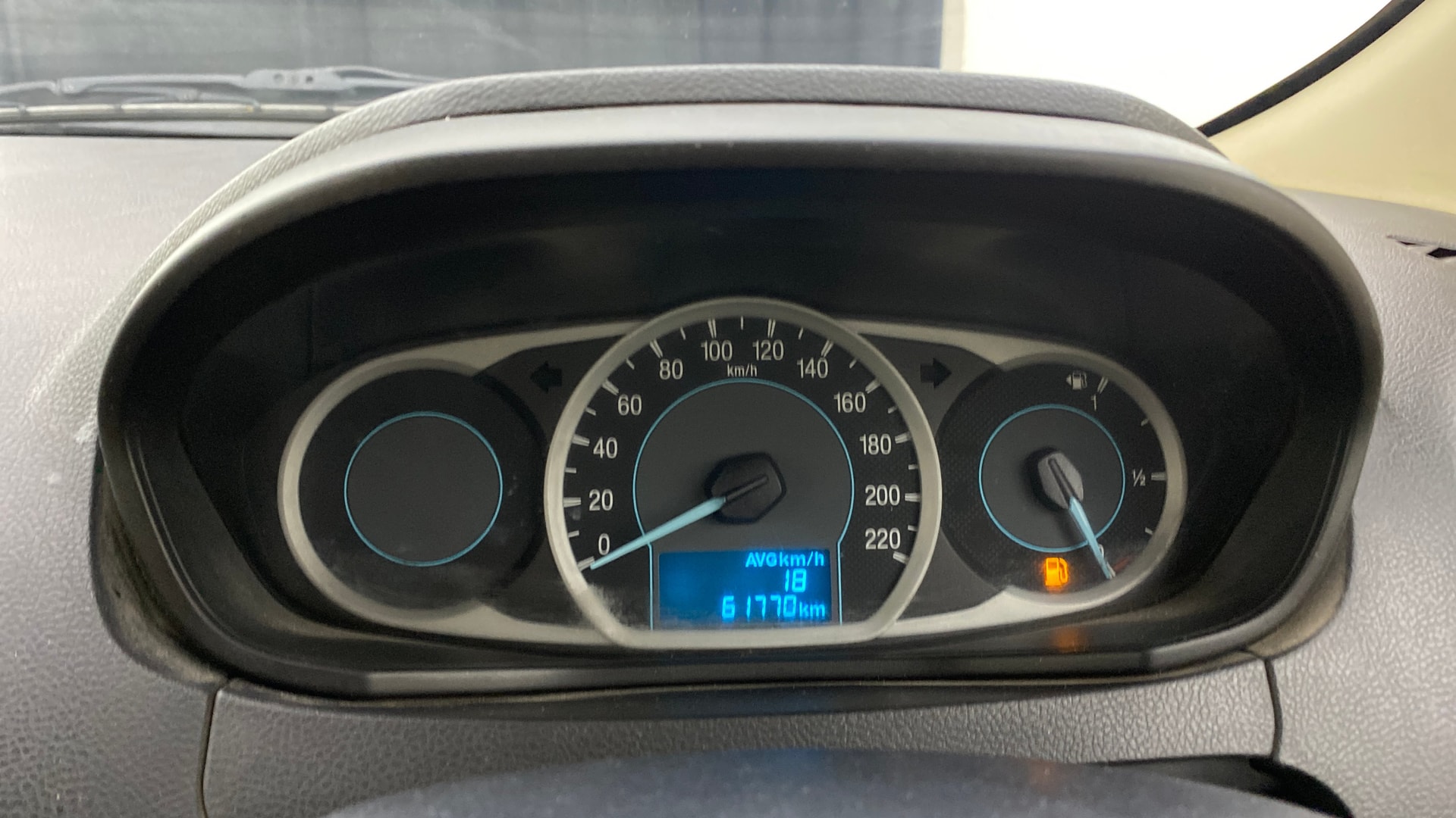 View 2016 Ford Figo Aspire 1.2P Ambiente MT BS IV Image 33 Used 2016 Ford Figo Aspire 1.2P Ambiente MT BS IV Image 33