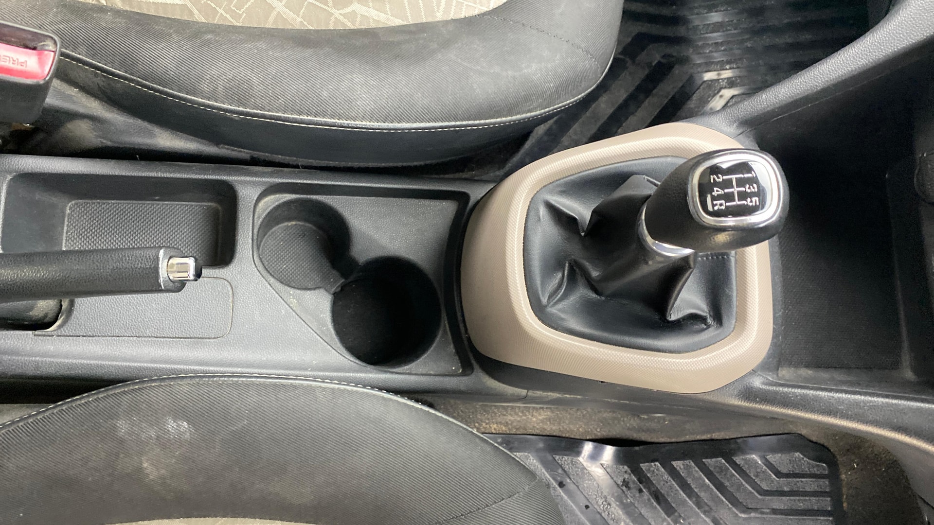 View 2016 Hyundai Grand i10 1.2 Asta Petrol Image 40 Used 2016 Hyundai Grand i10 1.2 Asta Petrol Image 40