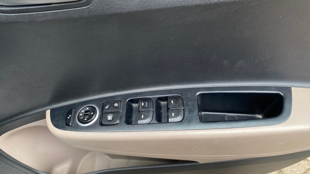 View Hyundai Grand i10 Image 32 Used Hyundai Grand i10 Image 32