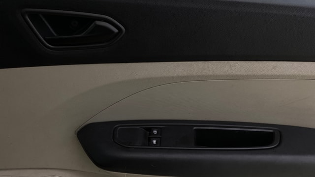 View Renault Triber Image 32 Used Renault Triber Image 32