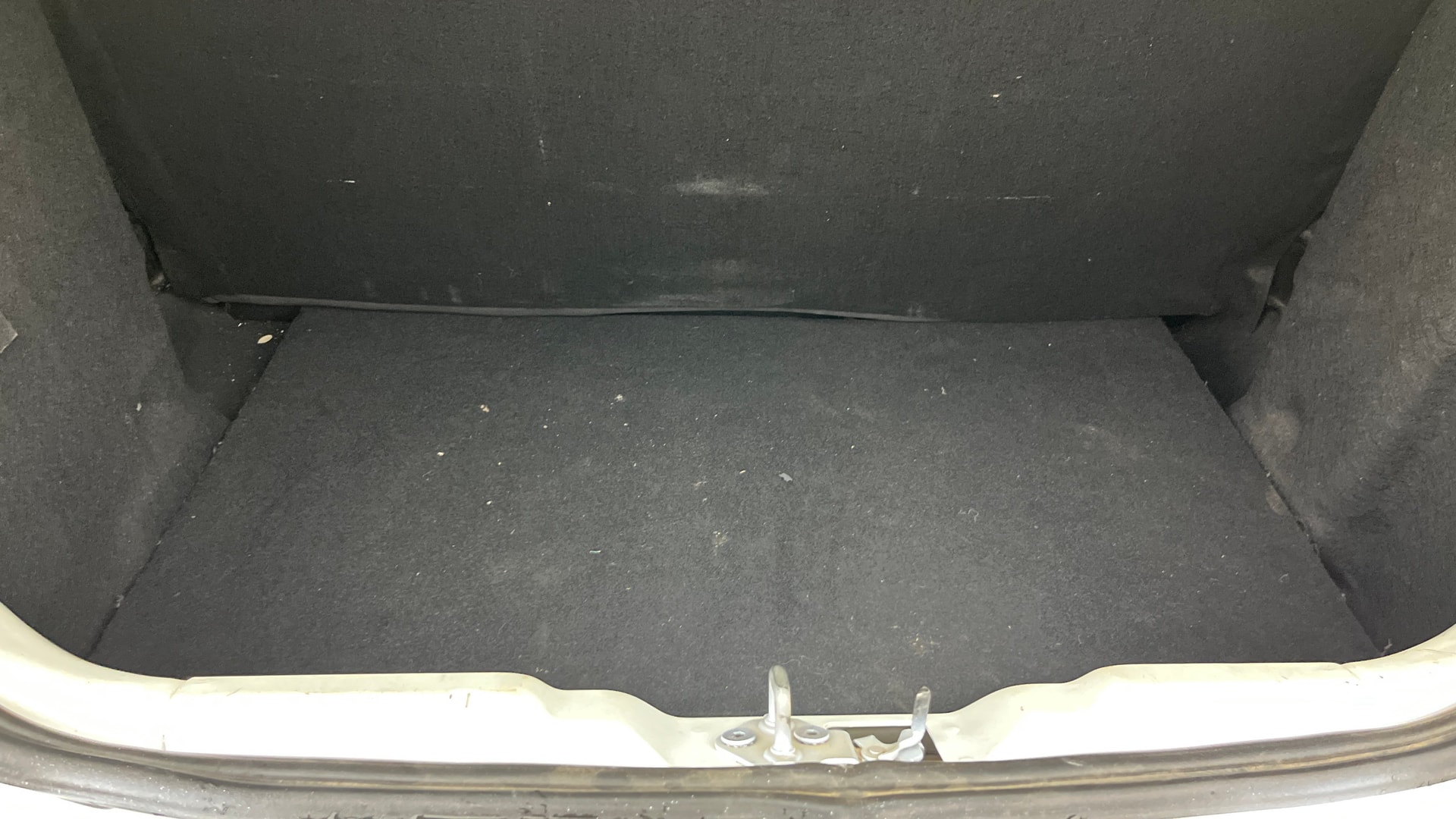 View 2020 Tata Tiago Revotorq XB Image 10 Used 2020 Tata Tiago Revotorq XB Image 10