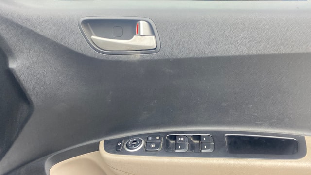 View Hyundai Grand i10 Image 32 Used Hyundai Grand i10 Image 32
