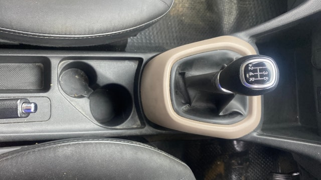 View Hyundai Grand i10 Image 38 Used Hyundai Grand i10 Image 38