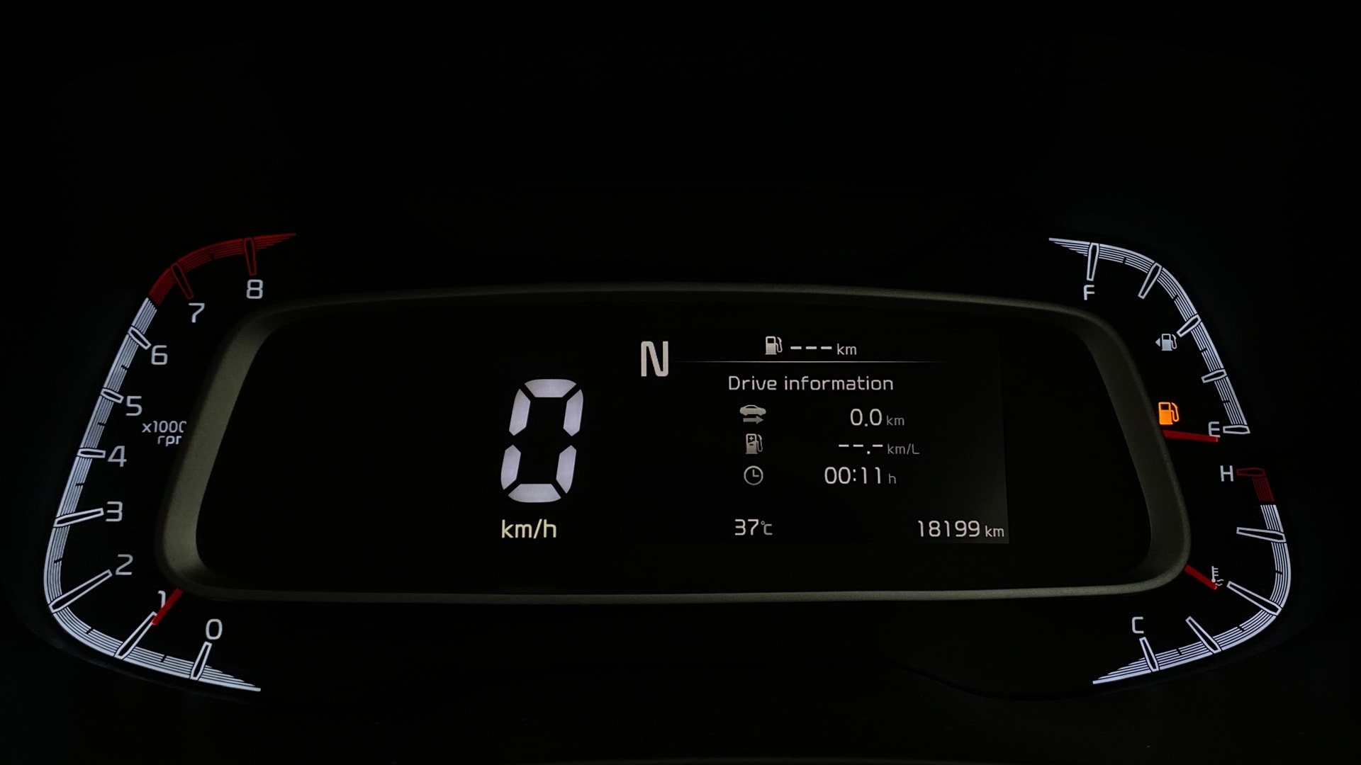 View 2022 Kia Sonet GTX Plus iMT Petrol Image 37 Used 2022 Kia Sonet GTX Plus iMT Petrol Image 37