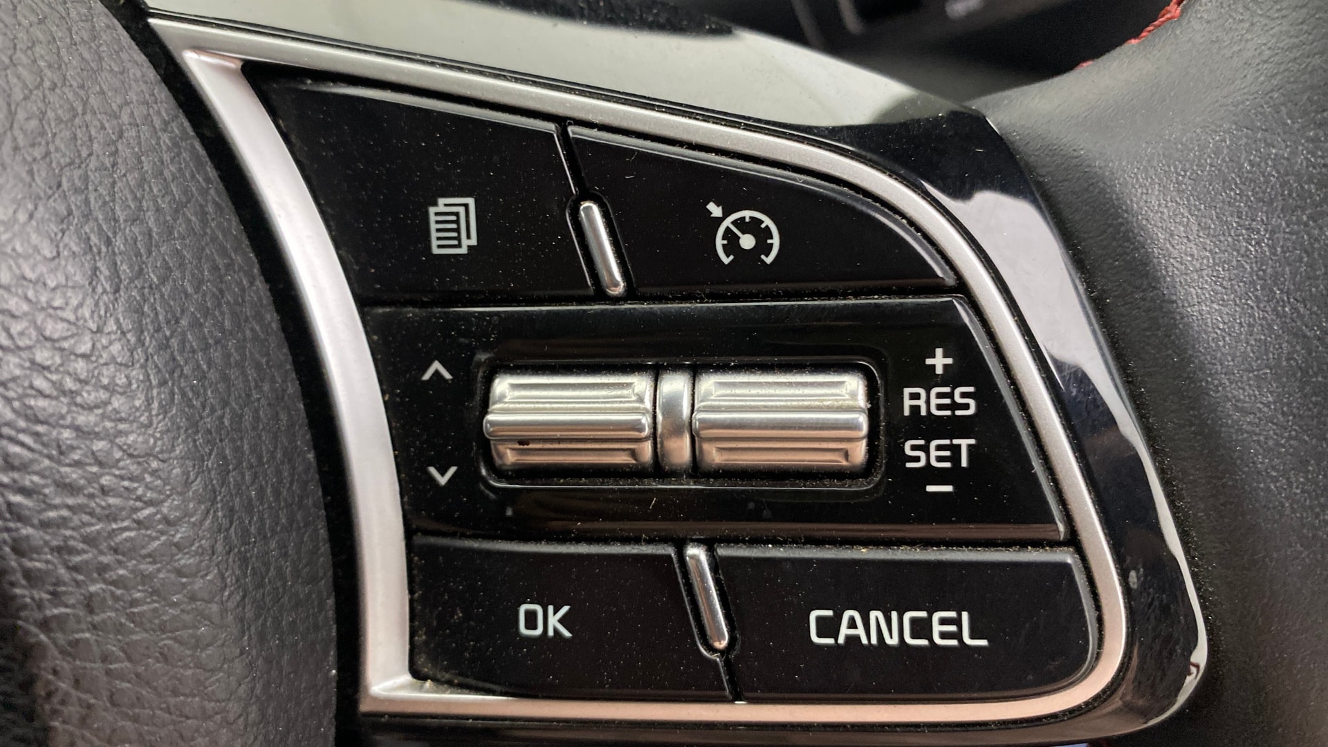 View 2022 Kia Sonet GTX Plus iMT Petrol Image 3 Used 2022 Kia Sonet GTX Plus iMT Petrol Image 3