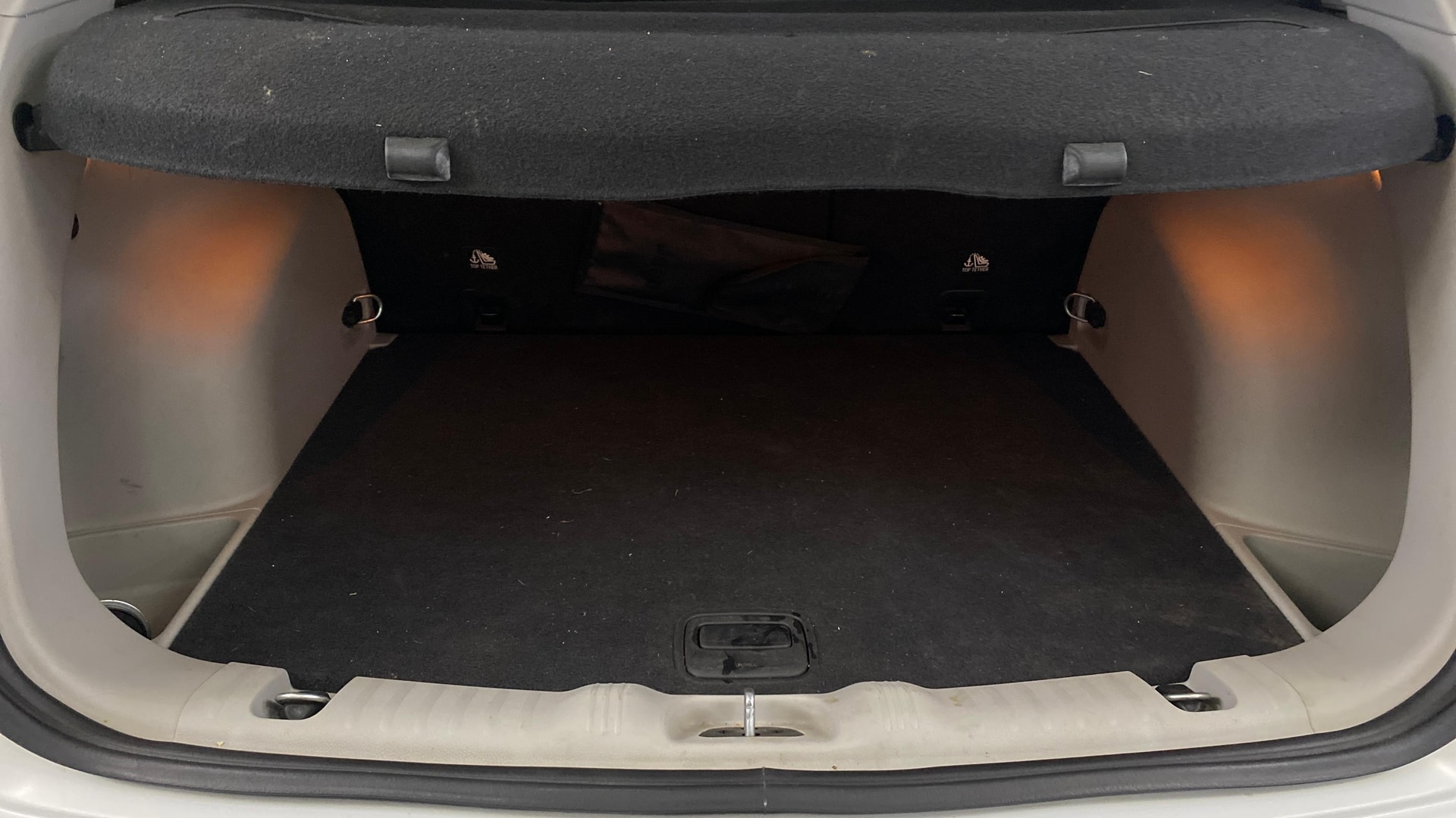 View 2021 Jeep Compass Longitude (O) 2.0 Diesel MT Image 6 Used 2021 Jeep Compass Longitude (O) 2.0 Diesel MT Image 6