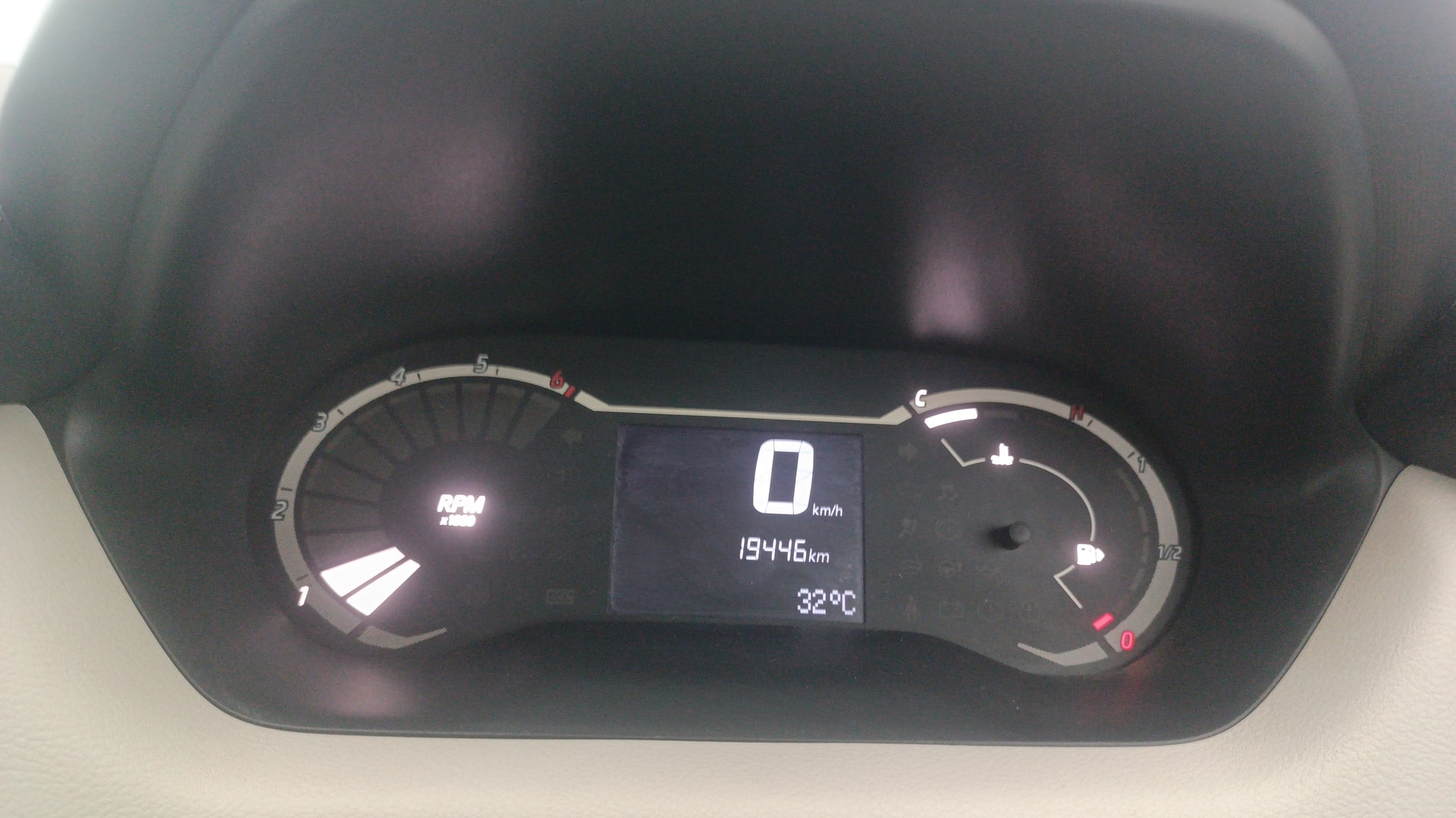Used 2021 Nissan Magnite Used 2021 Nissan Magnite