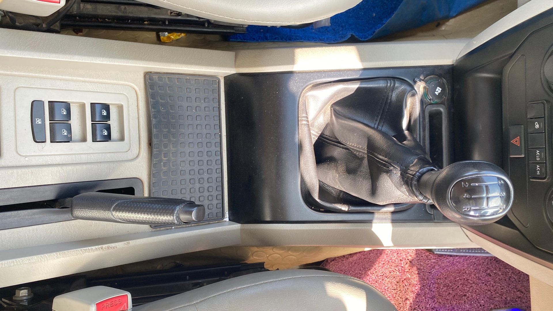 View 2022 Mahindra Scorpio S3 Plus Image 37 Used 2022 Mahindra Scorpio S3 Plus Image 37