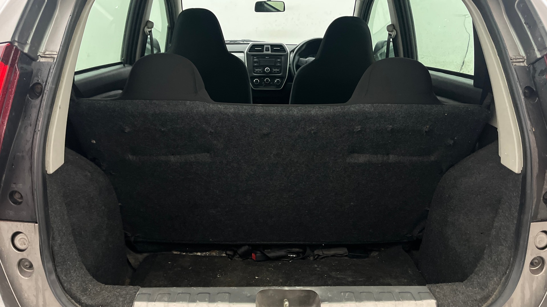 View 2022 Datsun Redi GO T Image 10 Used 2022 Datsun Redi GO T Image 10