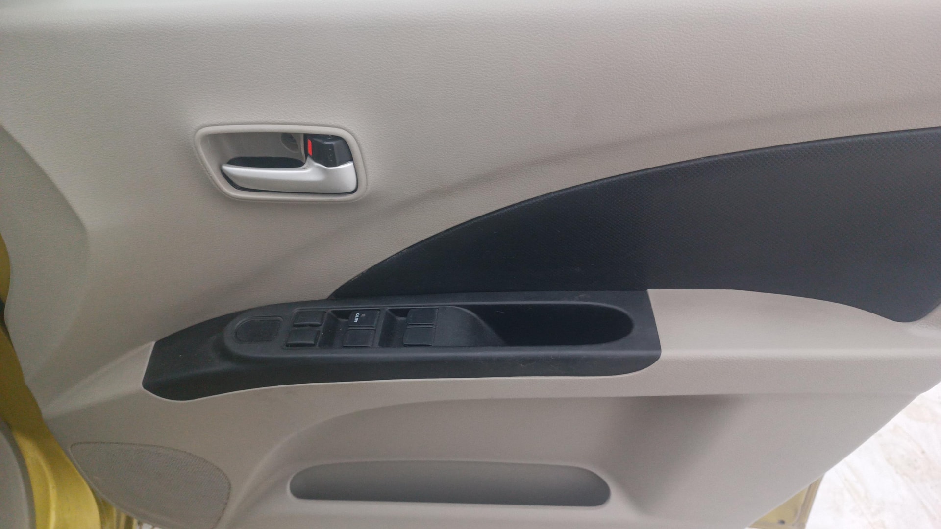 View 2014 Maruti Suzuki 1000 Base Variant Image 32 Used 2014 Maruti Suzuki 1000 Base Variant Image 32