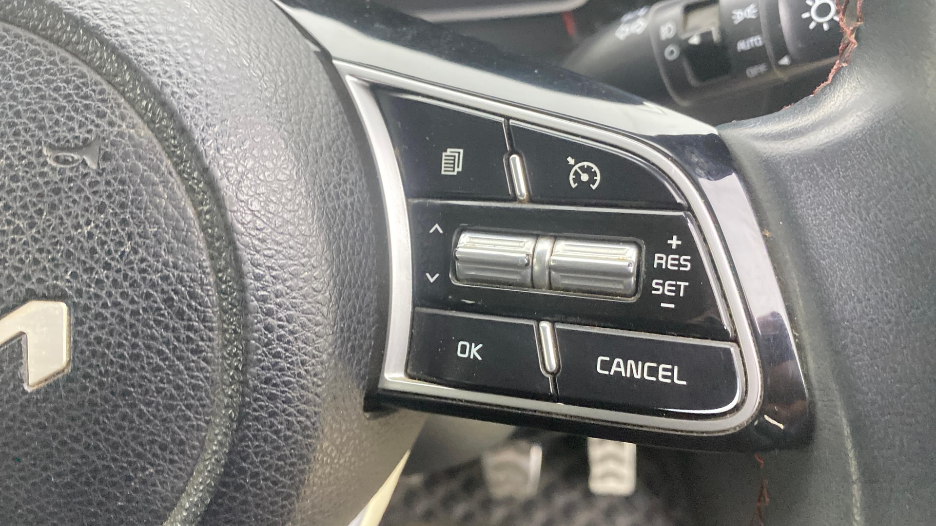 View 2022 Kia Sonet GTX Plus Diesel Image 3 Used 2022 Kia Sonet GTX Plus Diesel Image 3