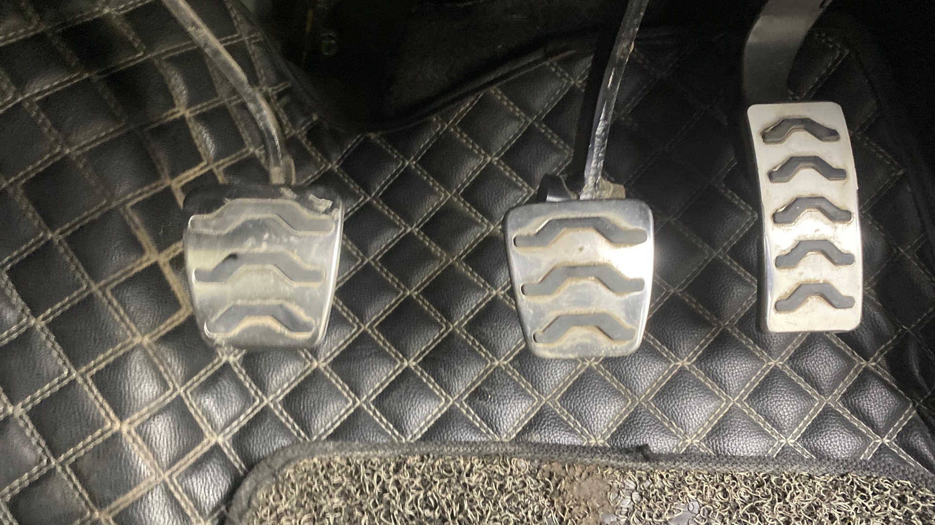 View 2022 Kia Sonet GTX Plus Diesel Image 29 Used 2022 Kia Sonet GTX Plus Diesel Image 29