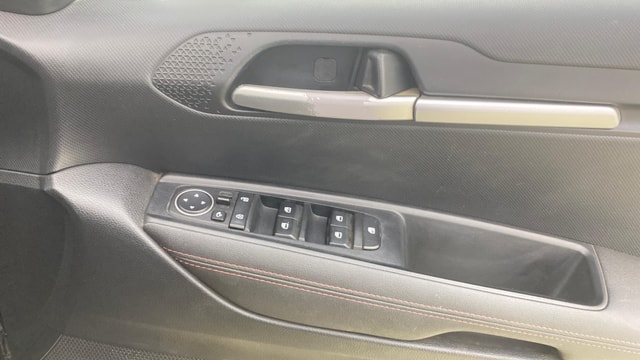 View Kia Sonet Image 40 Used Kia Sonet Image 40