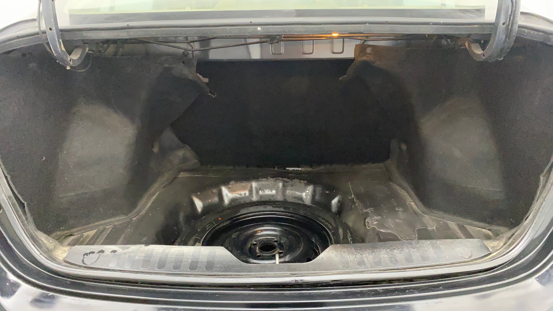 View 2019 Maruti Suzuki 1000 Base Variant Image 11 Used 2019 Maruti Suzuki 1000 Base Variant Image 11